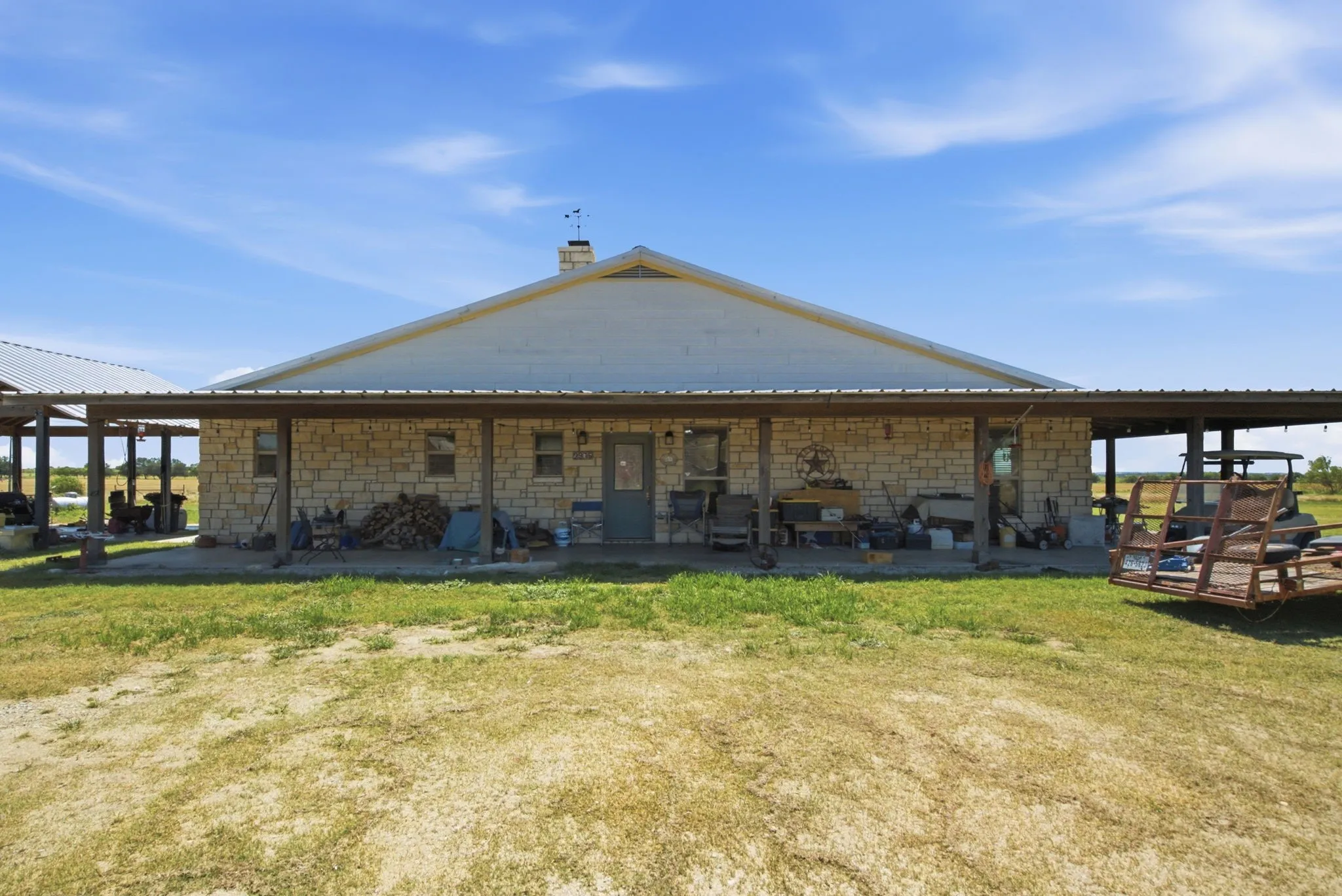 Farm For Sale in Hamilton County , 2975 N Fm 1702, Hamilton, Texas 76531, 5 Bedroom, 3 Bathroom, Garage spaces, 2,744 Sqft, built in 2010, mls#21327344, Real Estate Agent in Hamilton, Homes For Sale in Hamilton county, Homes For Sale in Hamilton, Realtor in Hamilton Texas, Real Estate Brokerage Independent Realty Texas, Luminita Cordes Realtor