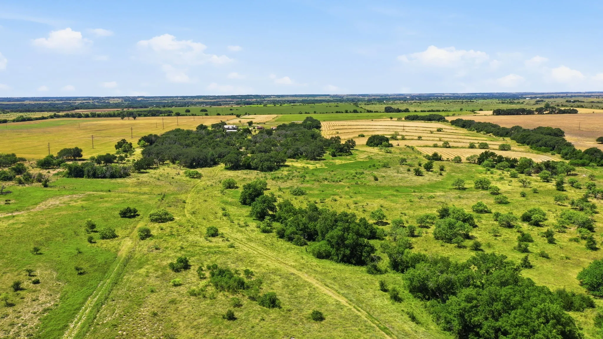 Farm For Sale in Hamilton County , 2975 N Fm 1702, Hamilton, Texas 76531, 5 Bedroom, 3 Bathroom, Garage spaces, 2,744 Sqft, built in 2010, mls#21327344, Real Estate Agent in Hamilton, Homes For Sale in Hamilton county, Homes For Sale in Hamilton, Realtor in Hamilton Texas, Real Estate Brokerage Independent Realty Texas, Luminita Cordes Realtor