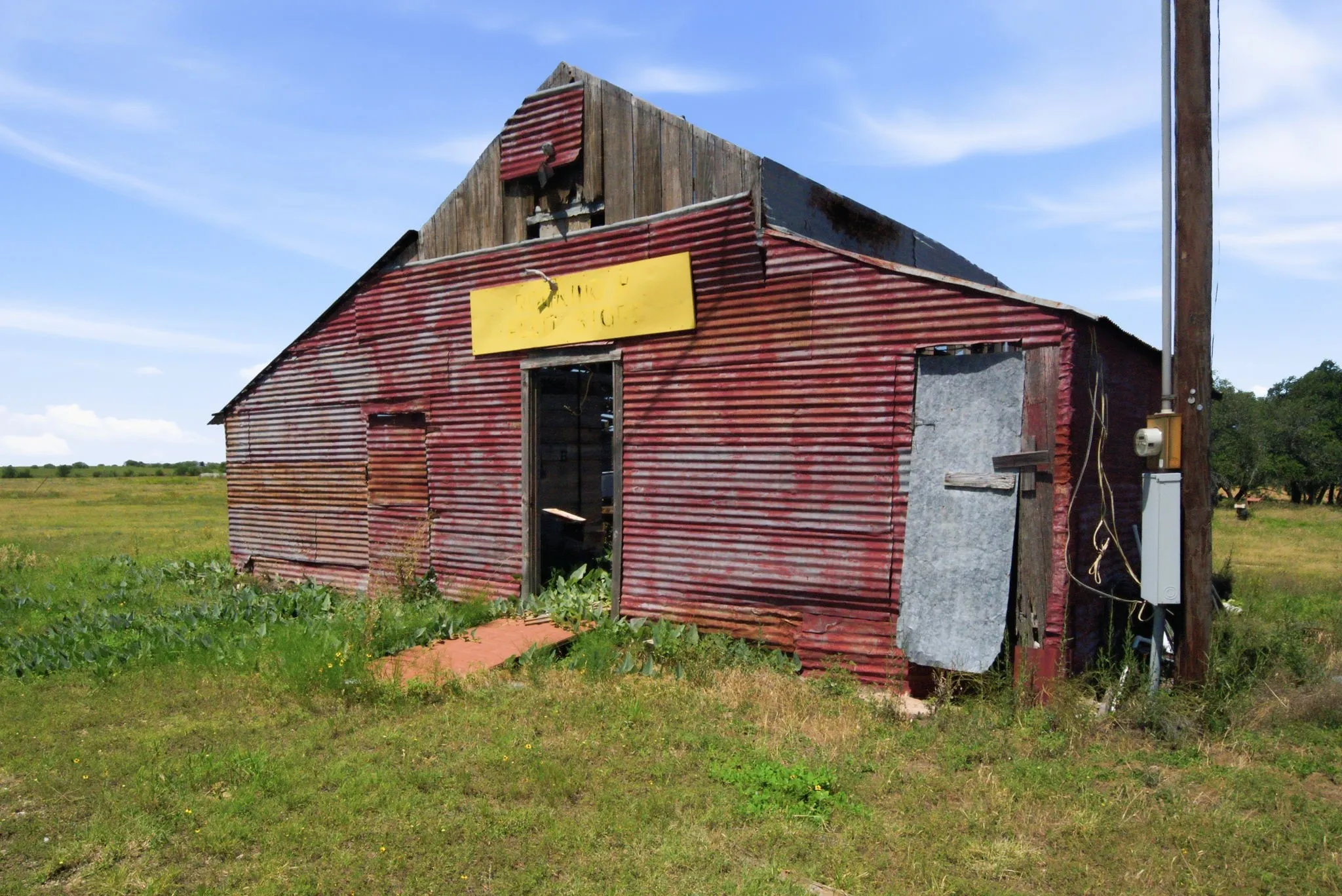 Farm For Sale in Hamilton County , 2975 N Fm 1702, Hamilton, Texas 76531, 5 Bedroom, 3 Bathroom, Garage spaces, 2,744 Sqft, built in 2010, mls#21327344, Real Estate Agent in Hamilton, Homes For Sale in Hamilton county, Homes For Sale in Hamilton, Realtor in Hamilton Texas, Real Estate Brokerage Independent Realty Texas, Luminita Cordes Realtor