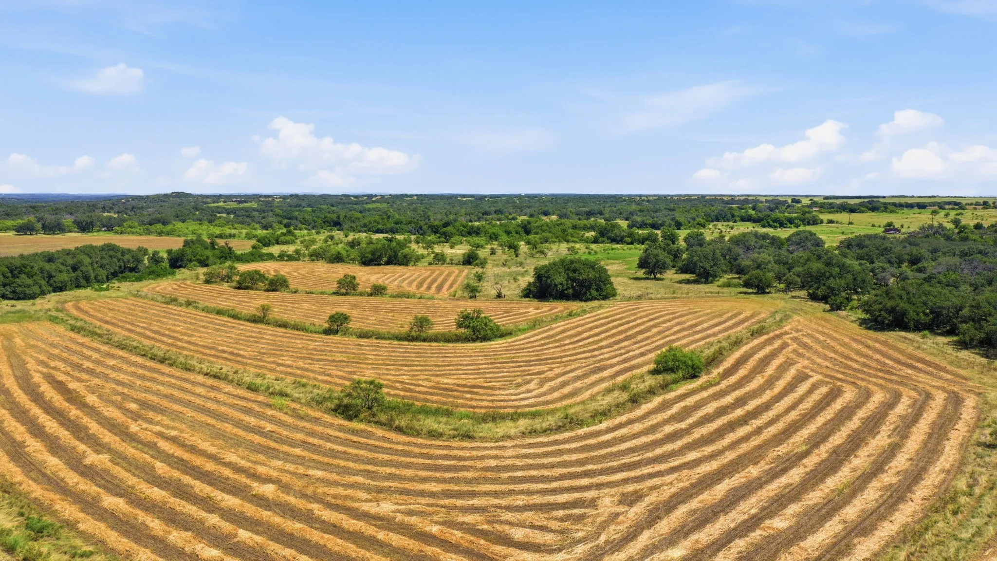 Farm For Sale in Hamilton County , 2975 N Fm 1702, Hamilton, Texas 76531, 5 Bedroom, 3 Bathroom, Garage spaces, 2,744 Sqft, built in 2010, mls#21327344, Real Estate Agent in Hamilton, Homes For Sale in Hamilton county, Homes For Sale in Hamilton, Realtor in Hamilton Texas, Real Estate Brokerage Independent Realty Texas, Luminita Cordes Realtor