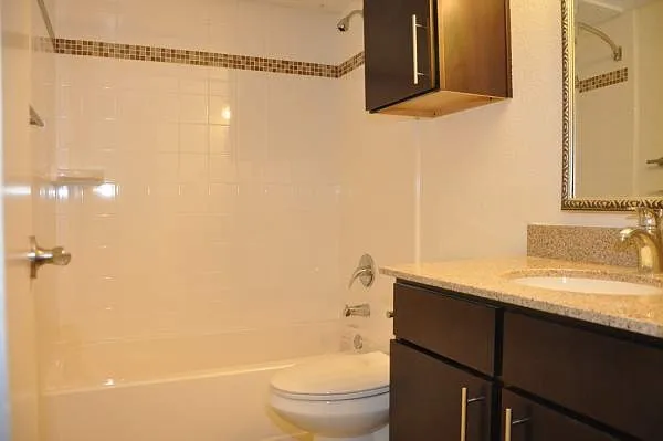 Condominium For Rent in Dallas County , 5909 Birchbrook Drive 123, Dallas, Texas 75206, 2 Bedroom, 2 Bathroom, Garage spaces, 1,124 Sqft, built in 1970, mls#21327828, Real Estate Agent in Dallas, Homes For Rent in Dallas county, Homes For Rent in Dallas, Realtor in Dallas Texas, Real Estate Brokerage Independent Realty Texas, Luminita Cordes Realtor
