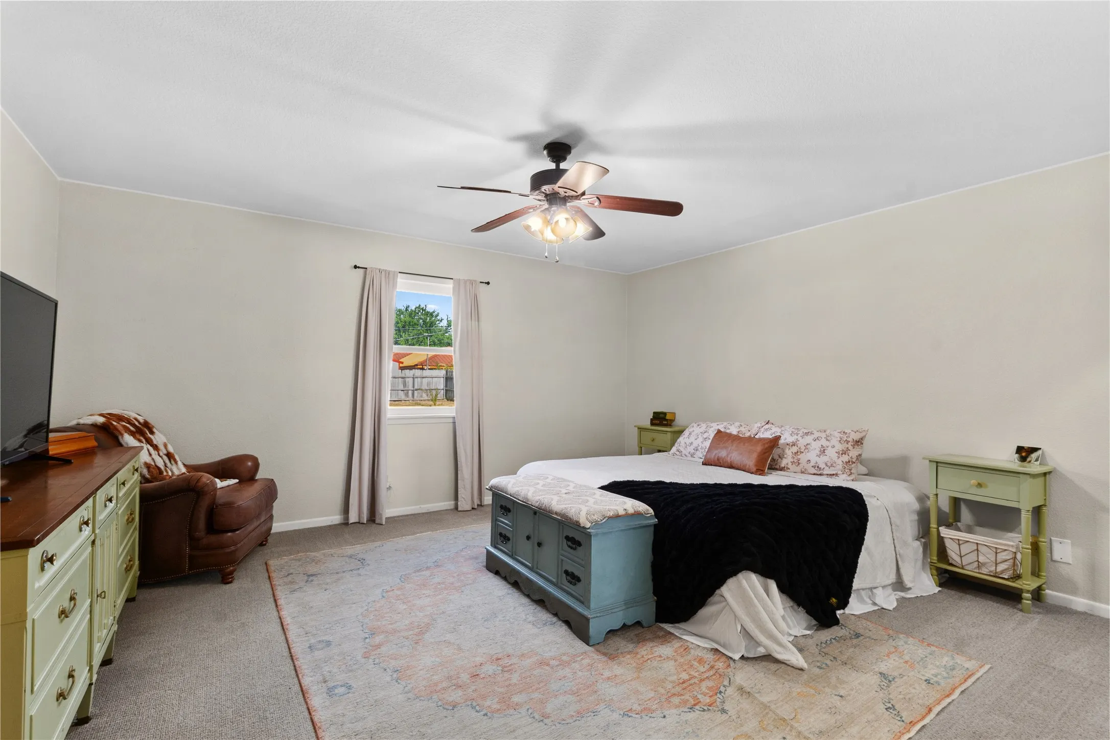 Single Family Residence For Sale in Freestone County , 8 Circle Drive, Teague, Texas 75860, 3 Bedroom, 2 Bathroom, 2 Garage spaces, 1,819 Sqft, built in 1979, mls#21327612, Real Estate Agent in Teague, Homes For Sale in Freestone county, Homes For Sale in Teague, Realtor in Teague Texas, Real Estate Brokerage Independent Realty Texas, Luminita Cordes Realtor