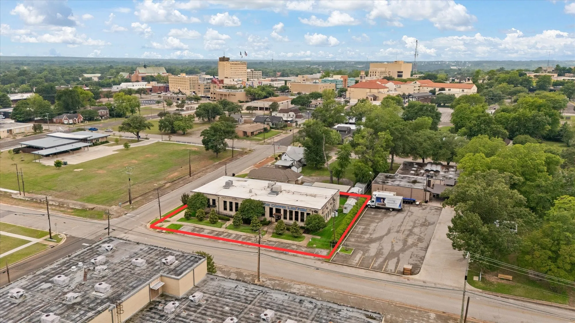 Office For Sale in Gregg County , 501 N Third Street, Longview, Texas 75602, 0, 0, Garage spaces, 0 Sqft, built in 1930, mls#21327833, Real Estate Agent in Longview, Homes For Sale in Gregg county, Homes For Sale in Longview, Realtor in Longview Texas, Real Estate Brokerage Independent Realty Texas, Luminita Cordes Realtor