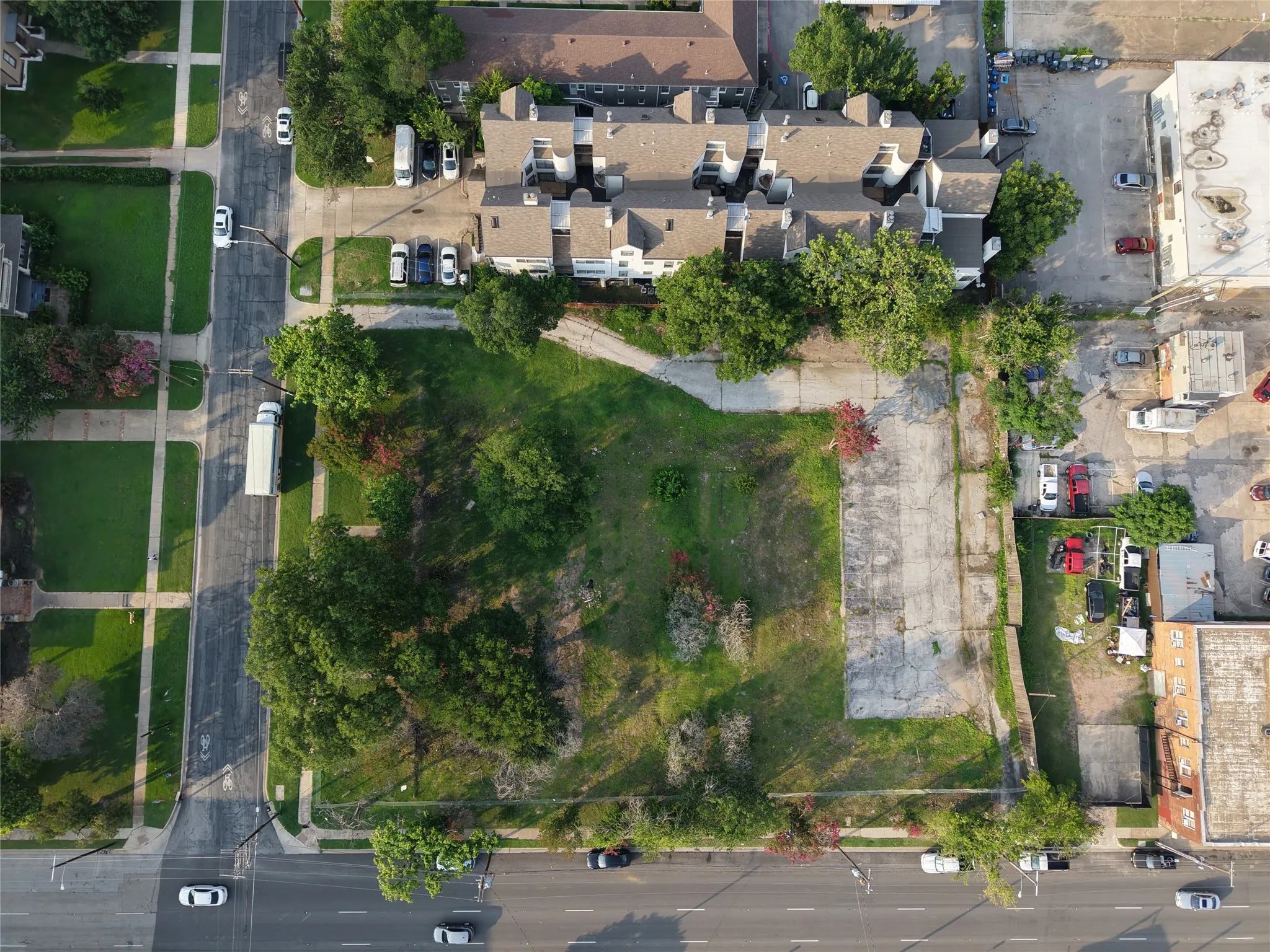 Improved Land For Sale in Dallas County , 1000 N Peak Street, Dallas, Texas 75204, 0, 0, Garage spaces, 0 Sqft, built in 0, mls#21326065, Real Estate Agent in Dallas, Homes For Sale in Dallas county, Homes For Sale in Dallas, Realtor in Dallas Texas, Real Estate Brokerage Independent Realty Texas, Luminita Cordes Realtor