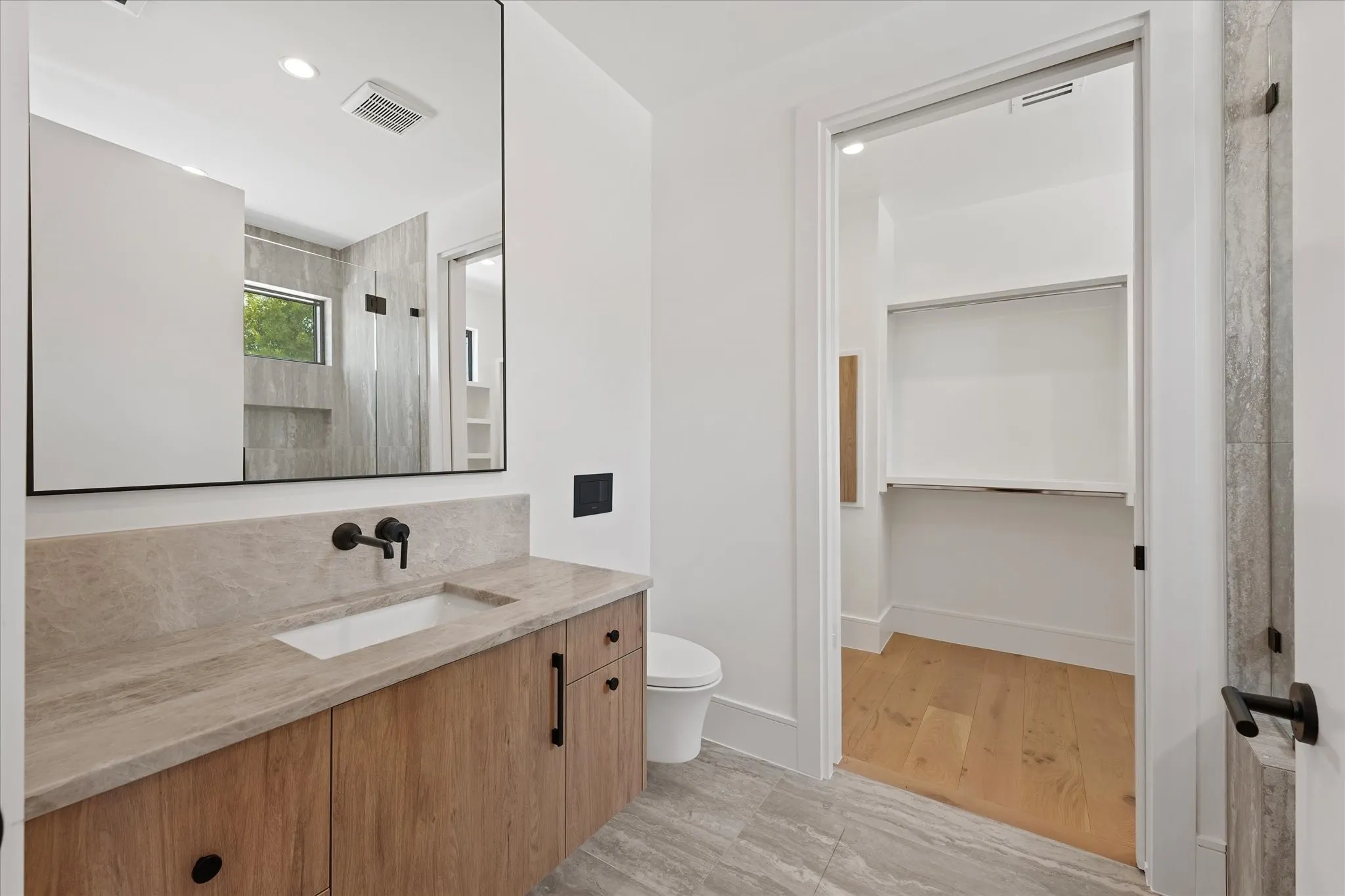 En suite