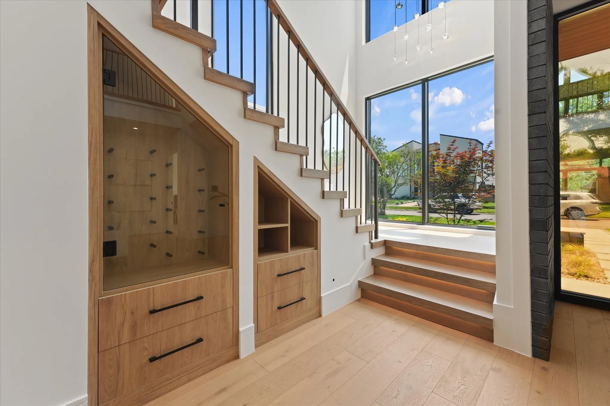 Built-in wine storage