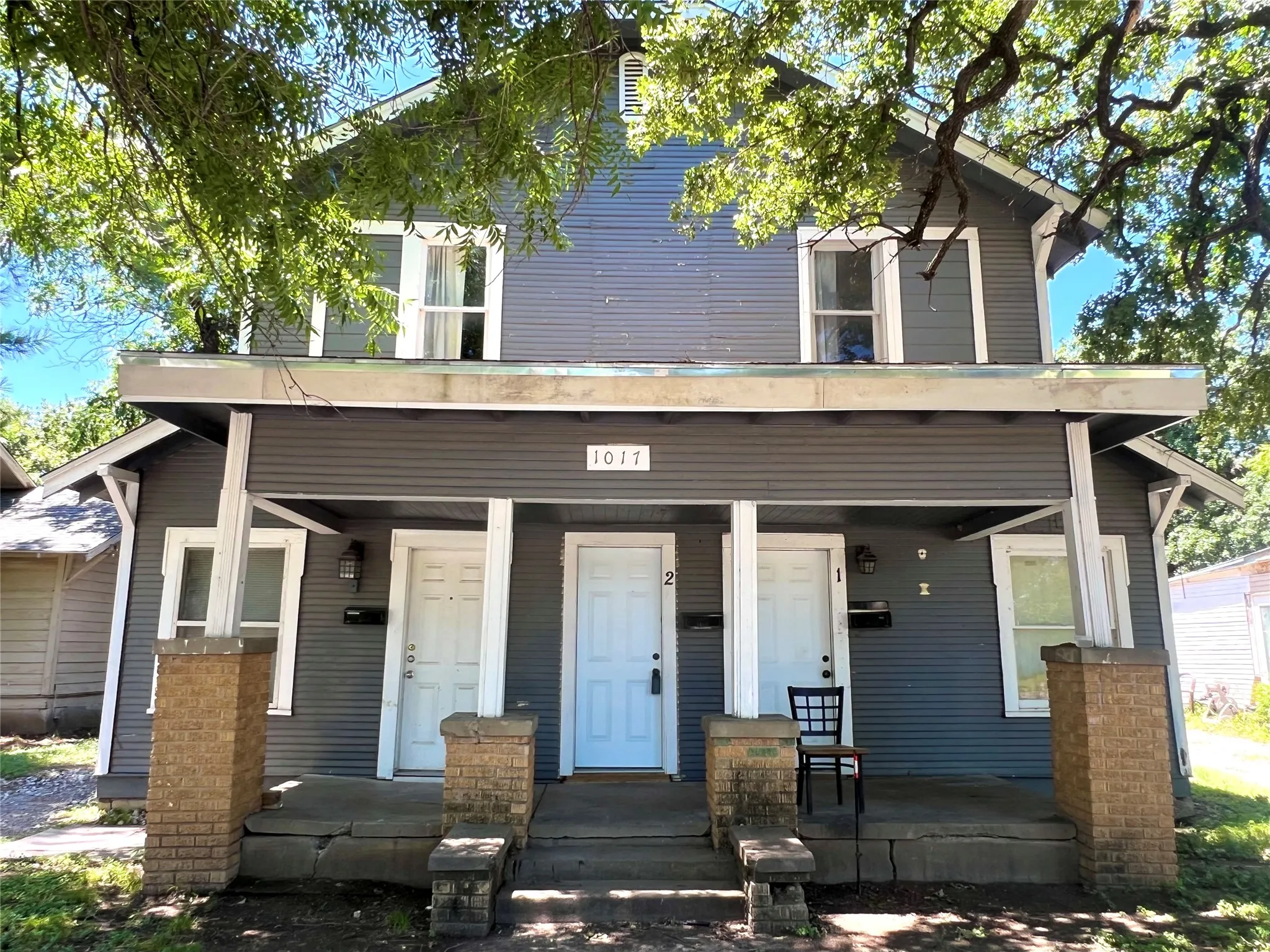 Apartment For Rent in Brown County , 1017 Vine Street 2, Brownwood, Texas 76801, 3 Bedroom, 1 Bathroom, Garage spaces, 1,050 Sqft, built in 0, mls#21323274, Real Estate Agent in Brownwood, Homes For Rent in Brown county, Homes For Rent in Brownwood, Realtor in Brownwood Texas, Real Estate Brokerage Independent Realty Texas, Luminita Cordes Realtor