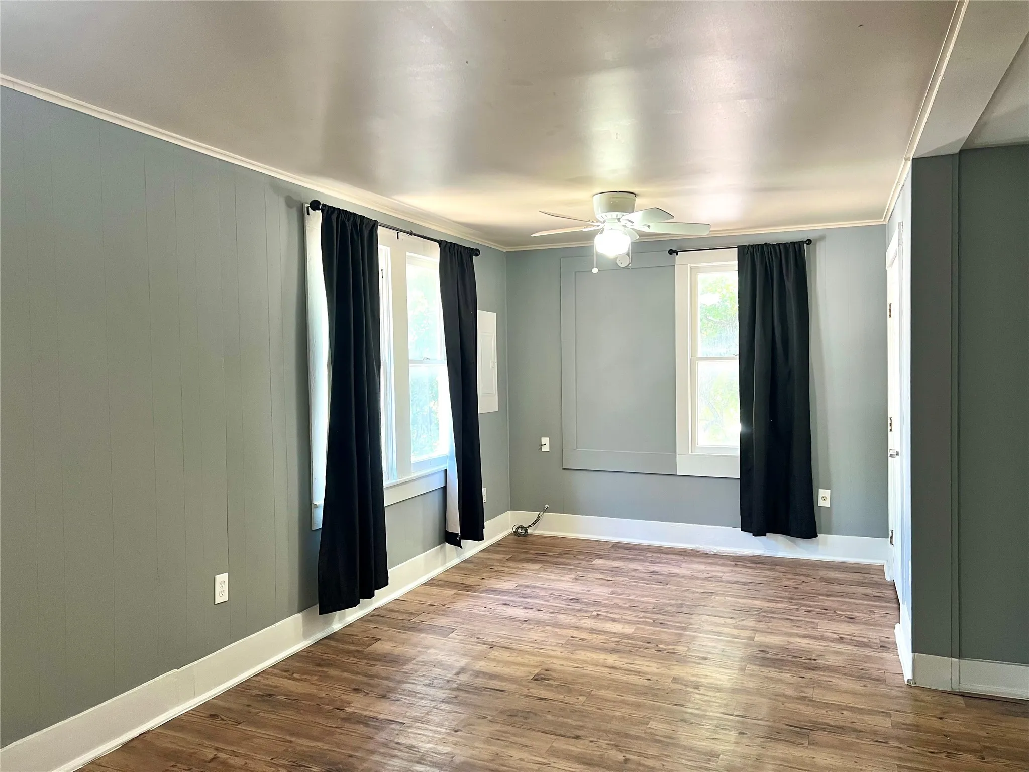 Apartment For Rent in Brown County , 1017 Vine Street 2, Brownwood, Texas 76801, 3 Bedroom, 1 Bathroom, Garage spaces, 1,050 Sqft, built in 0, mls#21323274, Real Estate Agent in Brownwood, Homes For Rent in Brown county, Homes For Rent in Brownwood, Realtor in Brownwood Texas, Real Estate Brokerage Independent Realty Texas, Luminita Cordes Realtor