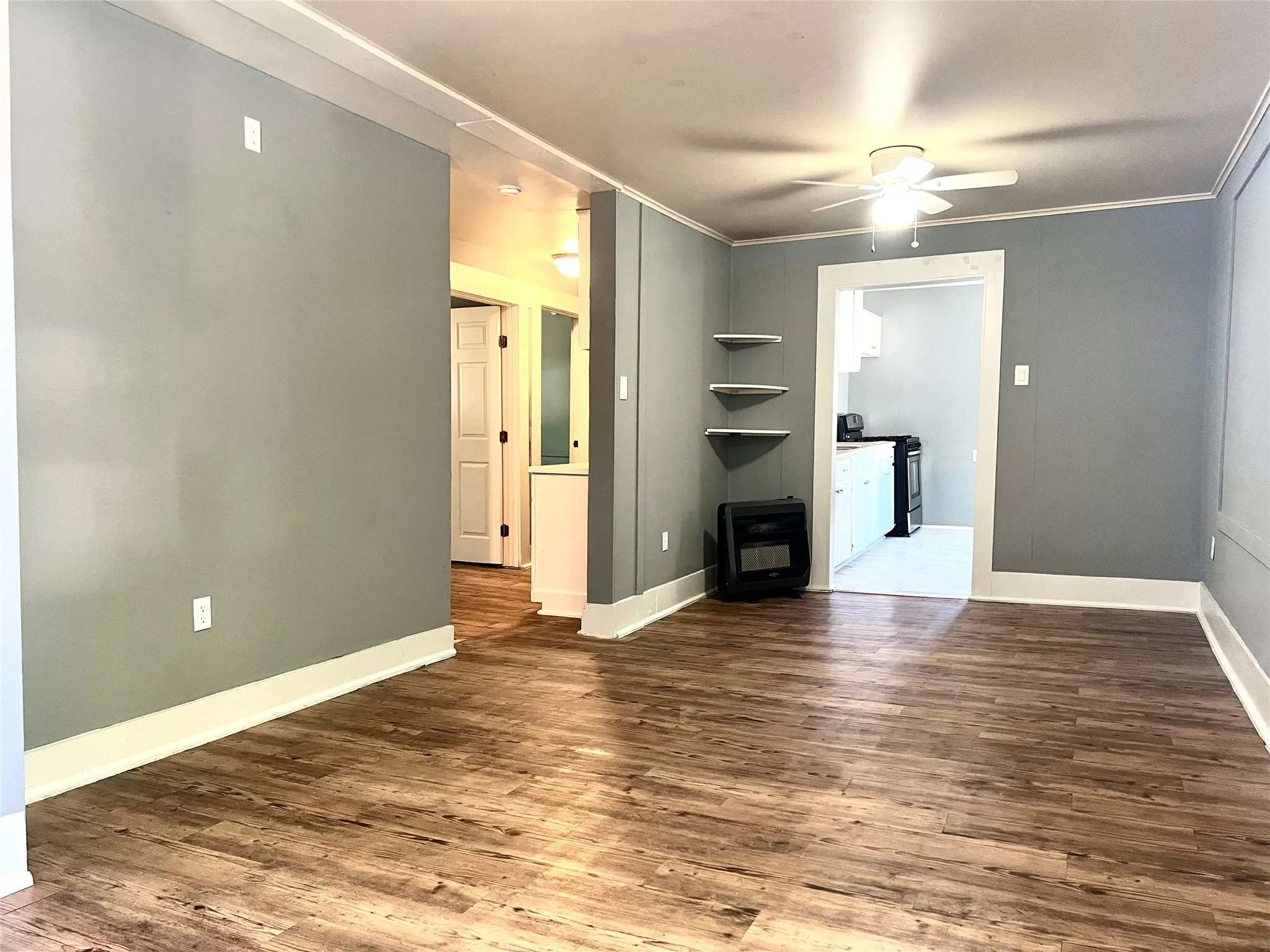 Apartment For Rent in Brown County , 1017 Vine Street 2, Brownwood, Texas 76801, 3 Bedroom, 1 Bathroom, Garage spaces, 1,050 Sqft, built in 0, mls#21323274, Real Estate Agent in Brownwood, Homes For Rent in Brown county, Homes For Rent in Brownwood, Realtor in Brownwood Texas, Real Estate Brokerage Independent Realty Texas, Luminita Cordes Realtor