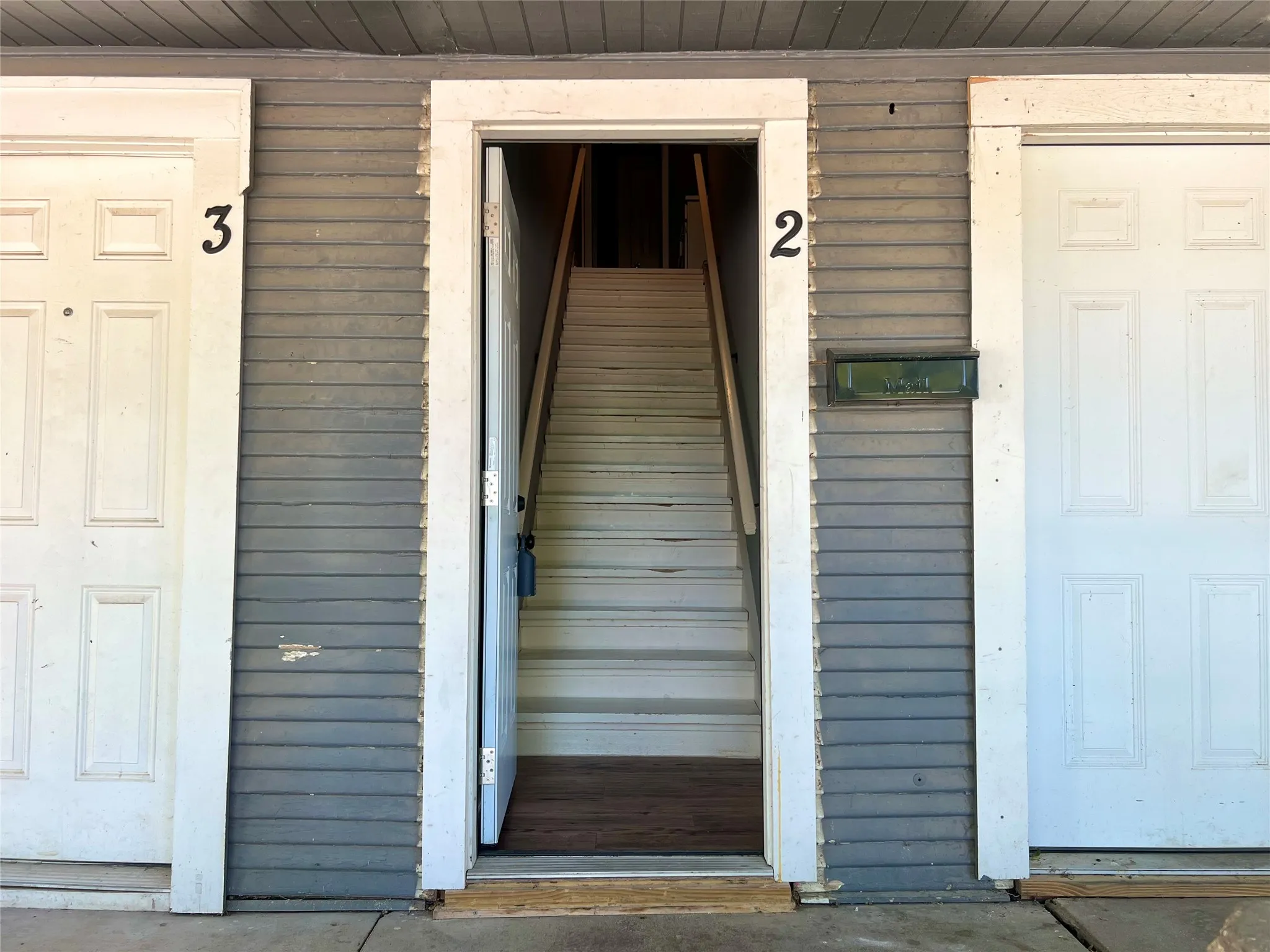 Apartment For Rent in Brown County , 1017 Vine Street 2, Brownwood, Texas 76801, 3 Bedroom, 1 Bathroom, Garage spaces, 1,050 Sqft, built in 0, mls#21323274, Real Estate Agent in Brownwood, Homes For Rent in Brown county, Homes For Rent in Brownwood, Realtor in Brownwood Texas, Real Estate Brokerage Independent Realty Texas, Luminita Cordes Realtor