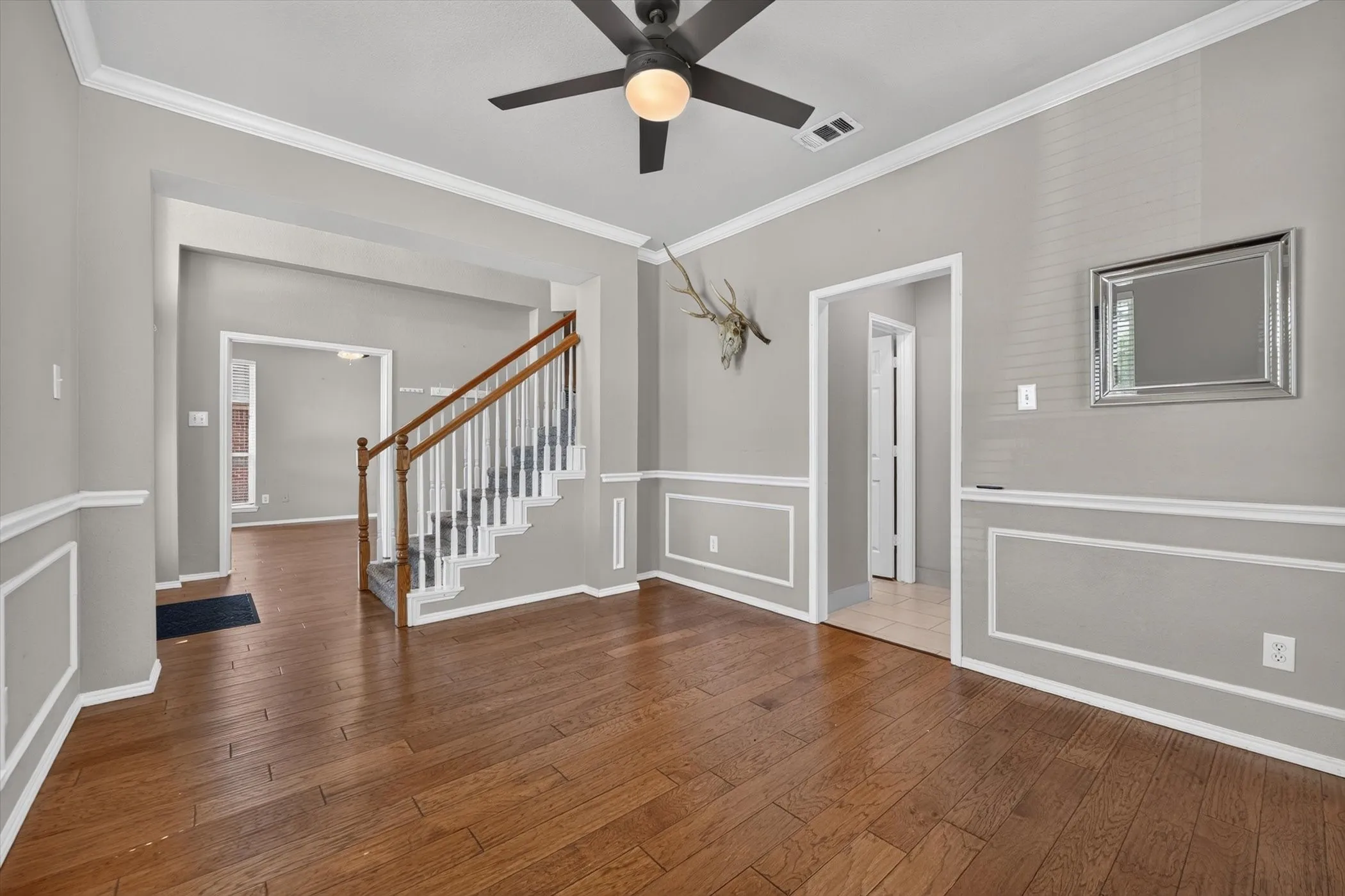 Single Family Residence For Sale in Denton County , 6217 Apache Drive, The Colony, Texas 75056, 4 Bedroom, 3 Bathroom, 2 Garage spaces, 2,139 Sqft, built in 2001, mls#21327865, Real Estate Agent in The Colony, Homes For Sale in Denton county, Homes For Sale in The Colony, Realtor in The Colony Texas, Real Estate Brokerage Independent Realty Texas, Luminita Cordes Realtor