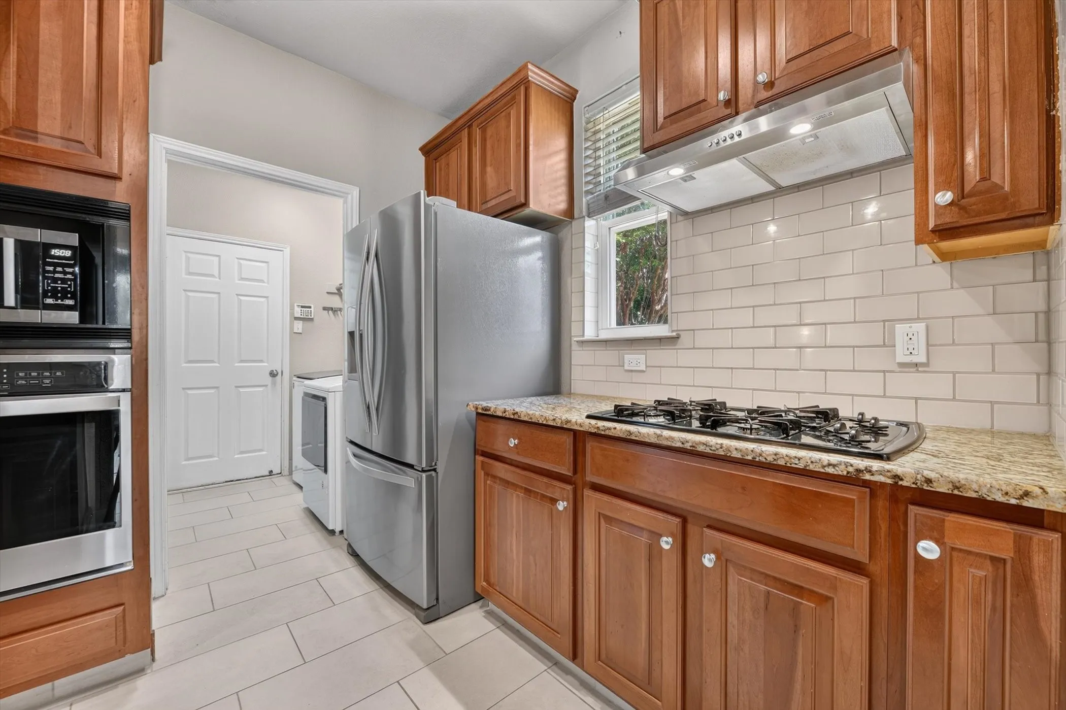 Single Family Residence For Sale in Denton County , 6217 Apache Drive, The Colony, Texas 75056, 4 Bedroom, 3 Bathroom, 2 Garage spaces, 2,139 Sqft, built in 2001, mls#21327865, Real Estate Agent in The Colony, Homes For Sale in Denton county, Homes For Sale in The Colony, Realtor in The Colony Texas, Real Estate Brokerage Independent Realty Texas, Luminita Cordes Realtor