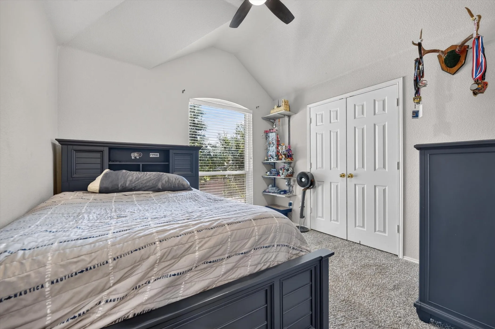 Single Family Residence For Sale in Denton County , 6217 Apache Drive, The Colony, Texas 75056, 4 Bedroom, 3 Bathroom, 2 Garage spaces, 2,139 Sqft, built in 2001, mls#21327865, Real Estate Agent in The Colony, Homes For Sale in Denton county, Homes For Sale in The Colony, Realtor in The Colony Texas, Real Estate Brokerage Independent Realty Texas, Luminita Cordes Realtor