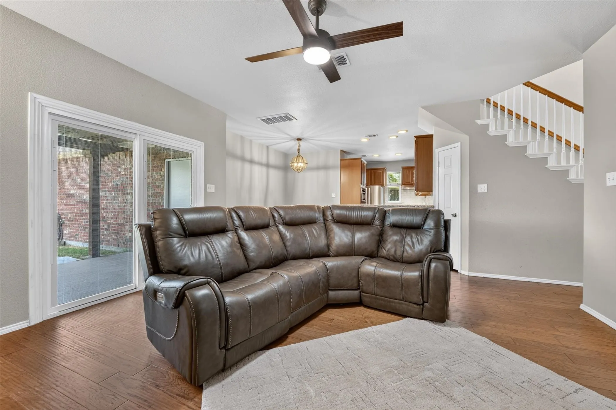 Single Family Residence For Sale in Denton County , 6217 Apache Drive, The Colony, Texas 75056, 4 Bedroom, 3 Bathroom, 2 Garage spaces, 2,139 Sqft, built in 2001, mls#21327865, Real Estate Agent in The Colony, Homes For Sale in Denton county, Homes For Sale in The Colony, Realtor in The Colony Texas, Real Estate Brokerage Independent Realty Texas, Luminita Cordes Realtor