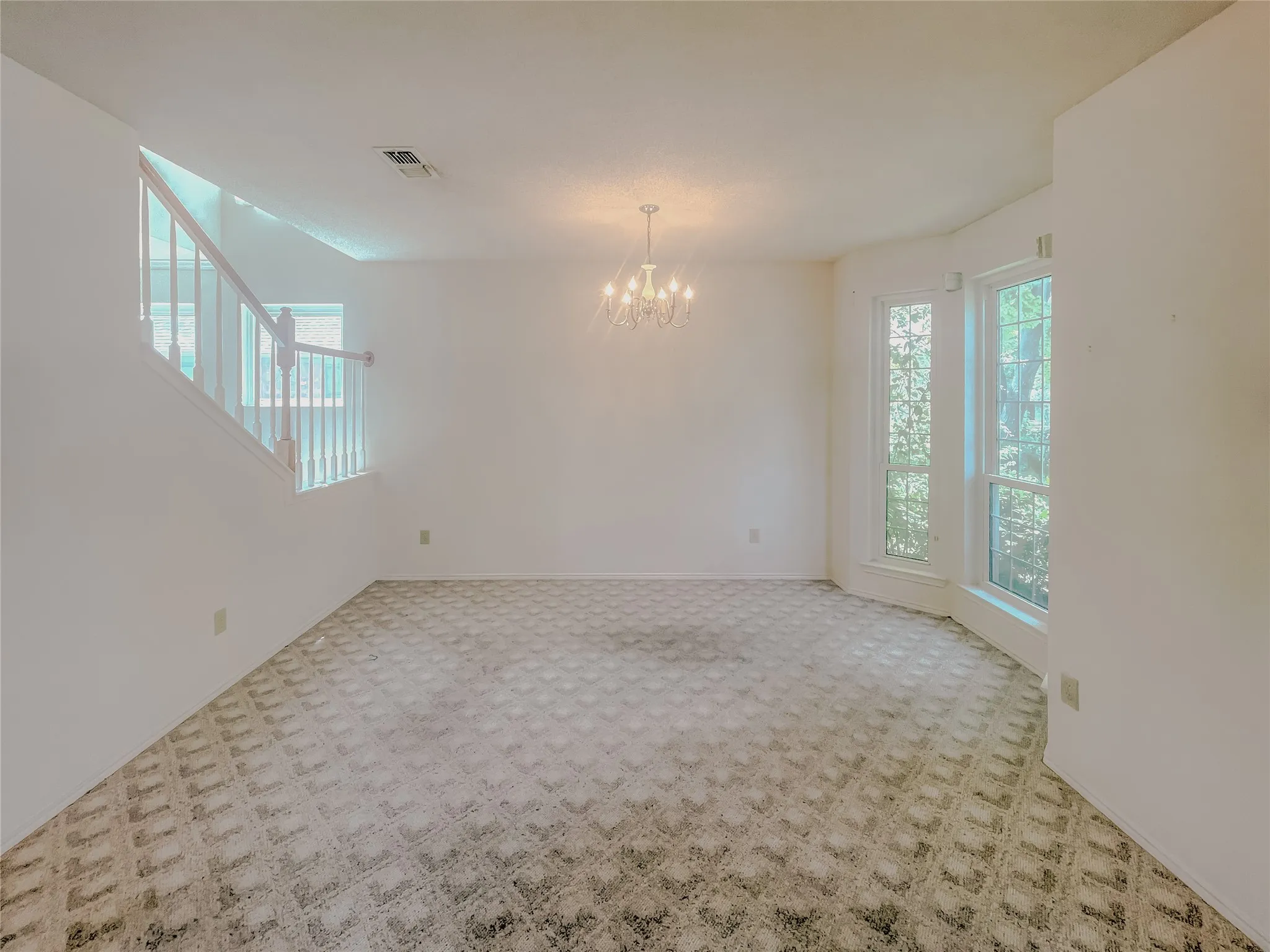 Single Family Residence For Sale in Tarrant County , 1312 Rio Grande Drive, Benbrook, Texas 76126, 4 Bedroom, 3 Bathroom, 2 Garage spaces, 3,055 Sqft, built in 1990, mls#21327218, Real Estate Agent in Benbrook, Homes For Sale in Tarrant county, Homes For Sale in Benbrook, Realtor in Benbrook Texas, Real Estate Brokerage Independent Realty Texas, Luminita Cordes Realtor