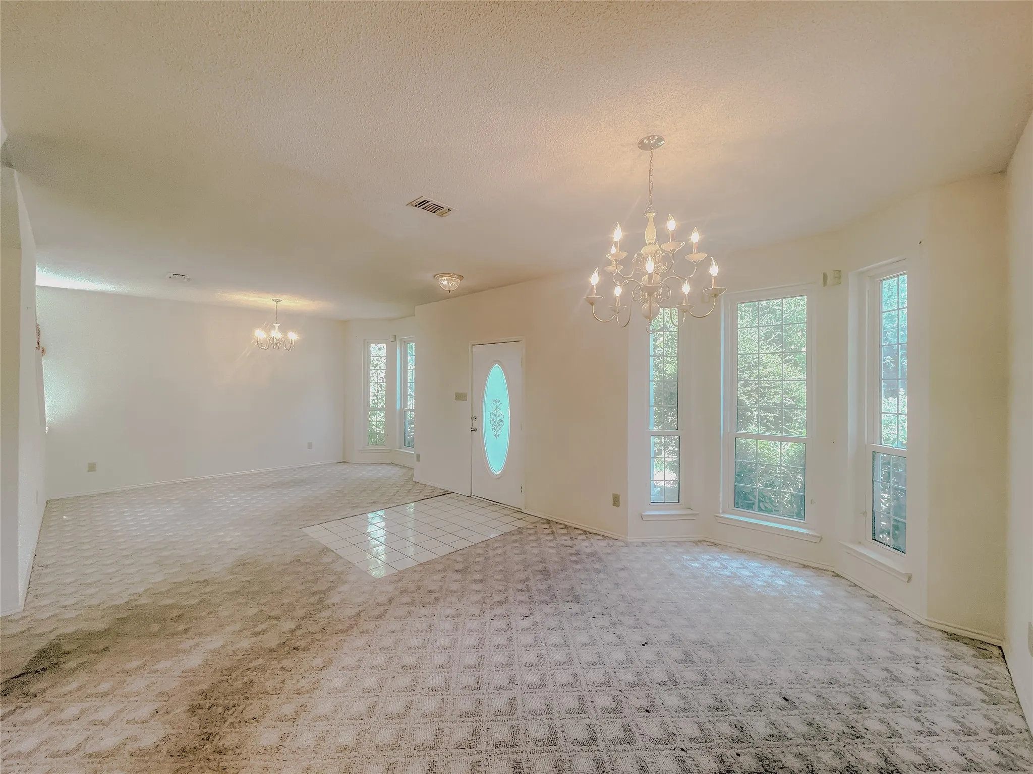 Single Family Residence For Sale in Tarrant County , 1312 Rio Grande Drive, Benbrook, Texas 76126, 4 Bedroom, 3 Bathroom, 2 Garage spaces, 3,055 Sqft, built in 1990, mls#21327218, Real Estate Agent in Benbrook, Homes For Sale in Tarrant county, Homes For Sale in Benbrook, Realtor in Benbrook Texas, Real Estate Brokerage Independent Realty Texas, Luminita Cordes Realtor