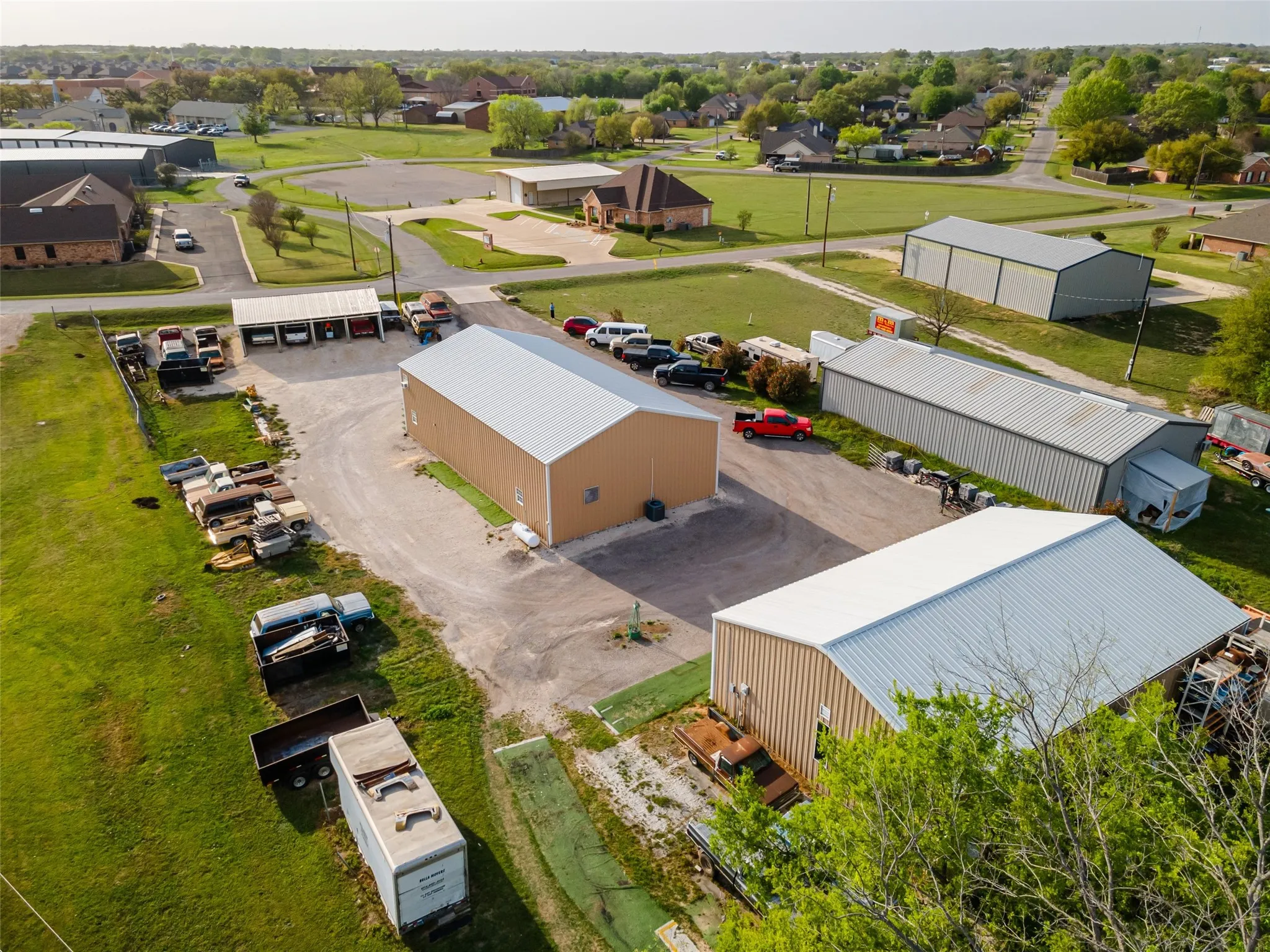 Birds eye view of property located on 1.305 acres.