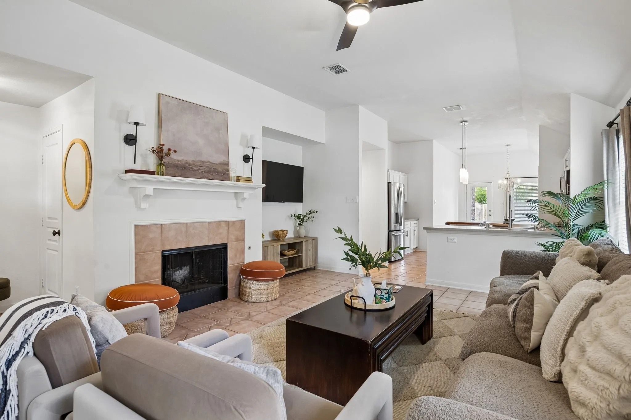 Single Family Residence For Sale in Tarrant County , 4941 Ambrosia Drive, Fort Worth, Texas 76244, 4 Bedroom, 3 Bathroom, 2 Garage spaces, 2,283 Sqft, built in 2004, mls#21323791, Real Estate Agent in Fort Worth, Homes For Sale in Tarrant county, Homes For Sale in Fort Worth, Realtor in Fort Worth Texas, Real Estate Brokerage Independent Realty Texas, Luminita Cordes Realtor