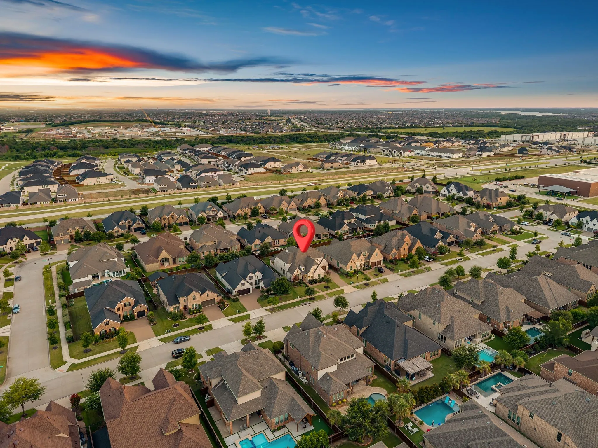 Single Family Residence For Sale in Denton County , 1823 Passion Flower Road, Frisco, Texas 75033, 5 Bedroom, 7 Bathroom, 3 Garage spaces, 4,465 Sqft, built in 2017, mls#21325693, Real Estate Agent in Frisco, Homes For Sale in Denton county, Homes For Sale in Frisco, Realtor in Frisco Texas, Real Estate Brokerage Independent Realty Texas, Luminita Cordes Realtor