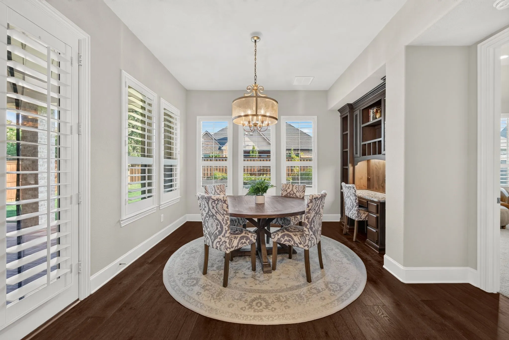 Single Family Residence For Sale in Denton County , 1823 Passion Flower Road, Frisco, Texas 75033, 5 Bedroom, 7 Bathroom, 3 Garage spaces, 4,465 Sqft, built in 2017, mls#21325693, Real Estate Agent in Frisco, Homes For Sale in Denton county, Homes For Sale in Frisco, Realtor in Frisco Texas, Real Estate Brokerage Independent Realty Texas, Luminita Cordes Realtor