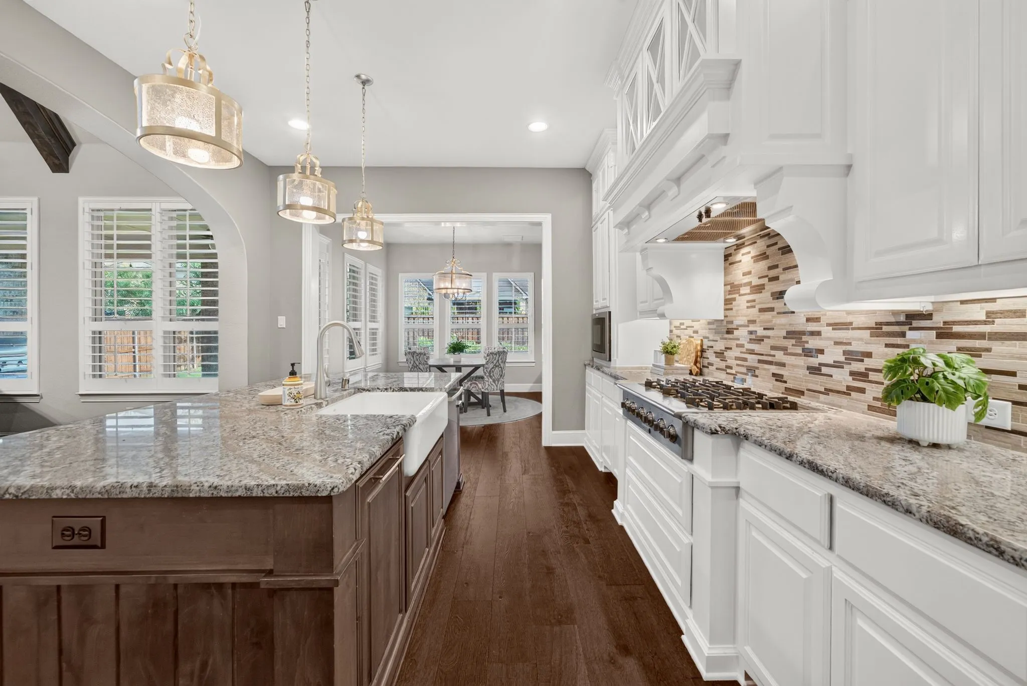 Single Family Residence For Sale in Denton County , 1823 Passion Flower Road, Frisco, Texas 75033, 5 Bedroom, 7 Bathroom, 3 Garage spaces, 4,465 Sqft, built in 2017, mls#21325693, Real Estate Agent in Frisco, Homes For Sale in Denton county, Homes For Sale in Frisco, Realtor in Frisco Texas, Real Estate Brokerage Independent Realty Texas, Luminita Cordes Realtor