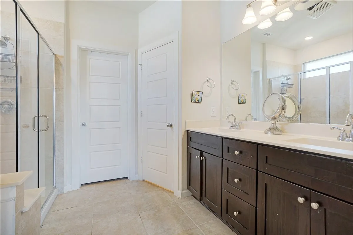 Single Family Residence For Sale in Grayson County , 505 Vawter Drive, Van Alstyne, Texas 75495, 4 Bedroom, 2 Bathroom, 2 Garage spaces, 1,818 Sqft, built in 2021, mls#21321075, Real Estate Agent in Van Alstyne, Homes For Sale in Grayson county, Homes For Sale in Van Alstyne, Realtor in Van Alstyne Texas, Real Estate Brokerage Independent Realty Texas, Luminita Cordes Realtor