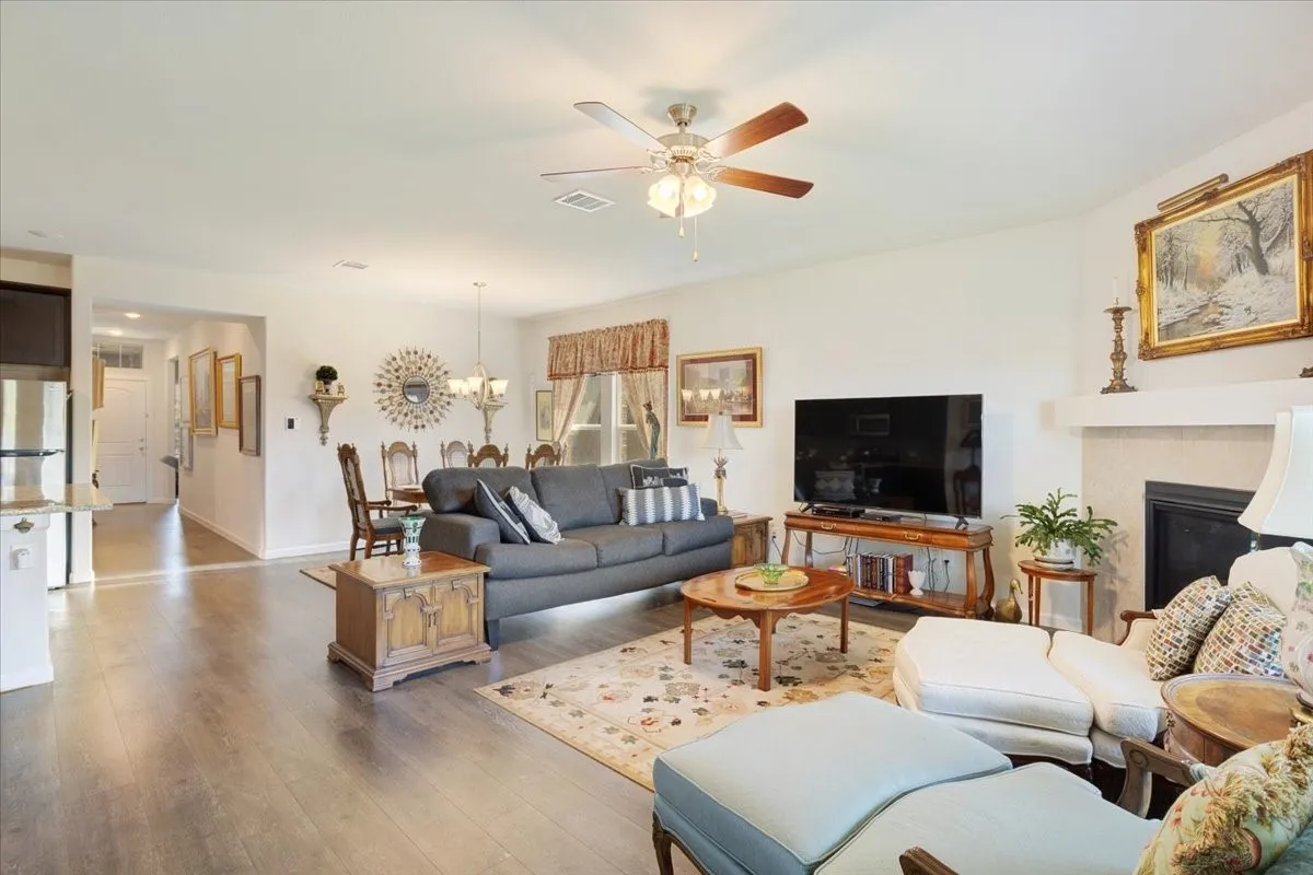 Single Family Residence For Sale in Grayson County , 505 Vawter Drive, Van Alstyne, Texas 75495, 4 Bedroom, 2 Bathroom, 2 Garage spaces, 1,818 Sqft, built in 2021, mls#21321075, Real Estate Agent in Van Alstyne, Homes For Sale in Grayson county, Homes For Sale in Van Alstyne, Realtor in Van Alstyne Texas, Real Estate Brokerage Independent Realty Texas, Luminita Cordes Realtor