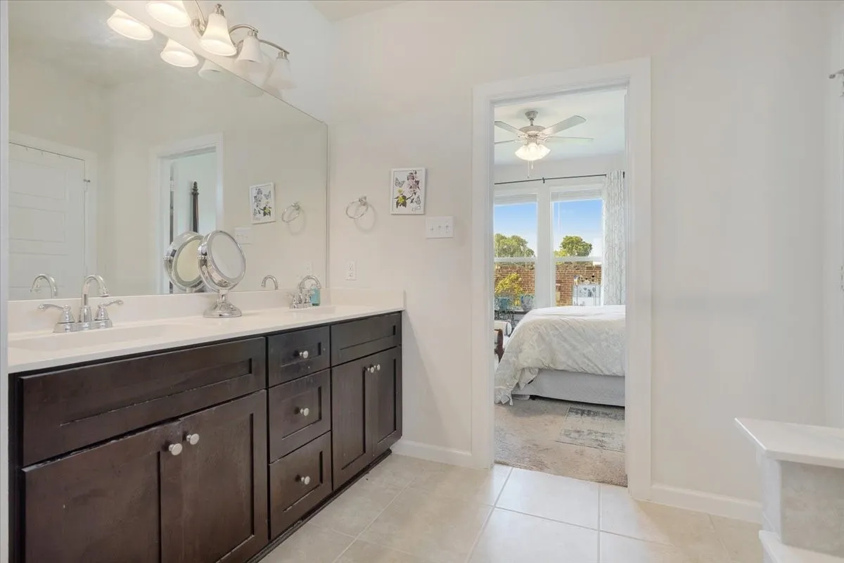 Single Family Residence For Sale in Grayson County , 505 Vawter Drive, Van Alstyne, Texas 75495, 4 Bedroom, 2 Bathroom, 2 Garage spaces, 1,818 Sqft, built in 2021, mls#21321075, Real Estate Agent in Van Alstyne, Homes For Sale in Grayson county, Homes For Sale in Van Alstyne, Realtor in Van Alstyne Texas, Real Estate Brokerage Independent Realty Texas, Luminita Cordes Realtor