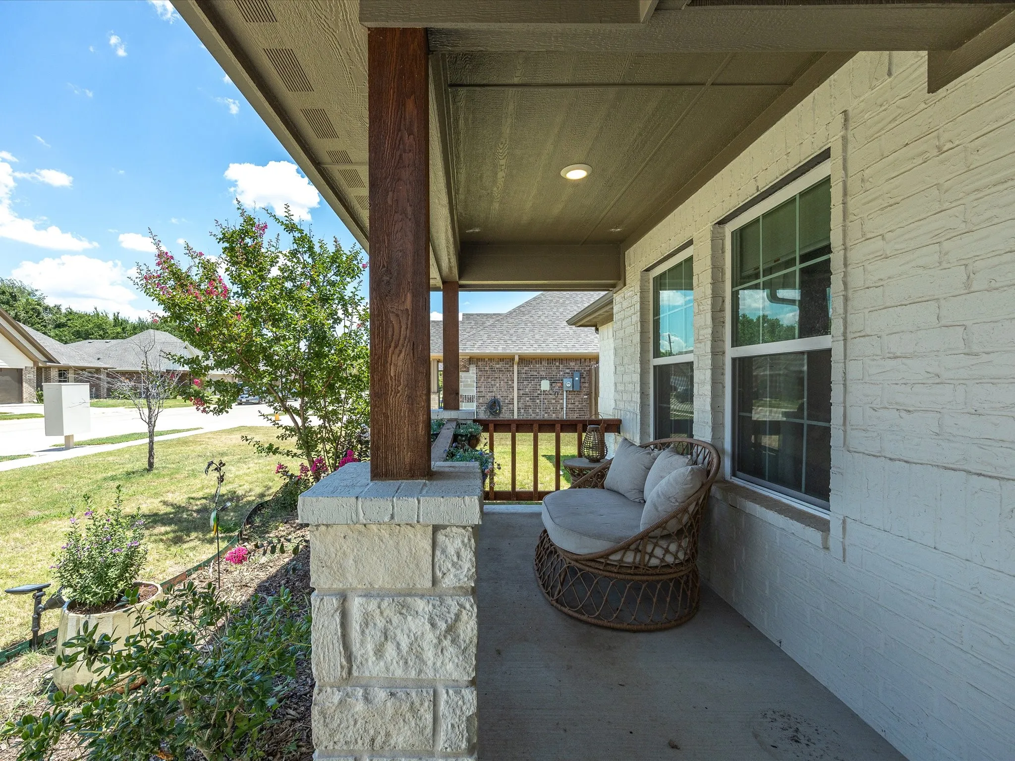 Single Family Residence For Sale in Parker County , 956 Sam Street, Springtown, Texas 76082, 4 Bedroom, 2 Bathroom, 2 Garage spaces, 1,788 Sqft, built in 2022, mls#21326533, Real Estate Agent in Springtown, Homes For Sale in Parker county, Homes For Sale in Springtown, Realtor in Springtown Texas, Real Estate Brokerage Independent Realty Texas, Luminita Cordes Realtor