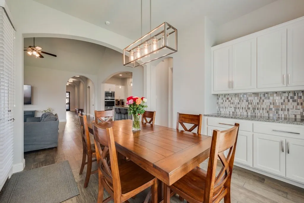 Single Family Residence For Rent in Denton County , 4771 Desert Willow Drive, Prosper, Texas 75078, 3 Bedroom, 3 Bathroom, 3 Garage spaces, 2,603 Sqft, built in 2019, mls#21327922, Real Estate Agent in Prosper, Homes For Rent in Denton county, Homes For Rent in Prosper, Realtor in Prosper Texas, Real Estate Brokerage Independent Realty Texas, Luminita Cordes Realtor