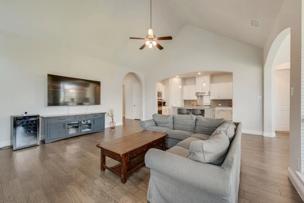 Single Family Residence For Rent in Denton County , 4771 Desert Willow Drive, Prosper, Texas 75078, 3 Bedroom, 3 Bathroom, 3 Garage spaces, 2,603 Sqft, built in 2019, mls#21327922, Real Estate Agent in Prosper, Homes For Rent in Denton county, Homes For Rent in Prosper, Realtor in Prosper Texas, Real Estate Brokerage Independent Realty Texas, Luminita Cordes Realtor