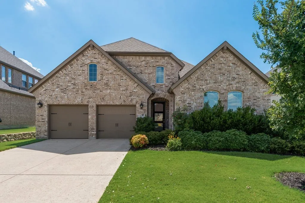 Single Family Residence For Rent in Denton County , 4771 Desert Willow Drive, Prosper, Texas 75078, 3 Bedroom, 3 Bathroom, 3 Garage spaces, 2,603 Sqft, built in 2019, mls#21327922, Real Estate Agent in Prosper, Homes For Rent in Denton county, Homes For Rent in Prosper, Realtor in Prosper Texas, Real Estate Brokerage Independent Realty Texas, Luminita Cordes Realtor