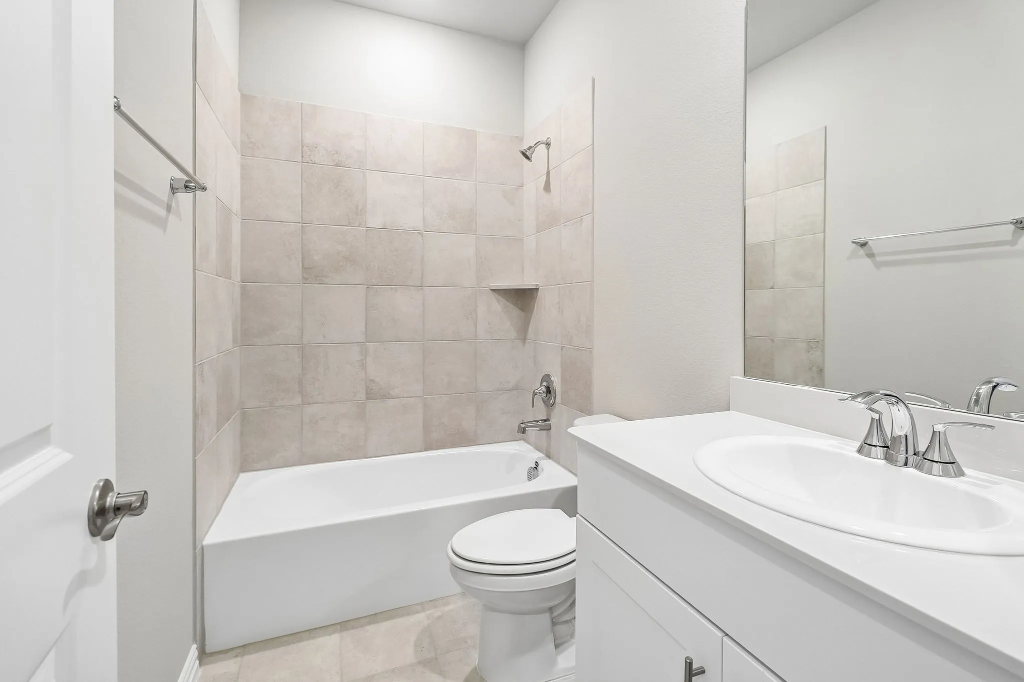 Photo is not of the actual home, but is an inspirational photo of builder’s model home and may depict options, furnishings, and/or decorator features that are not included.