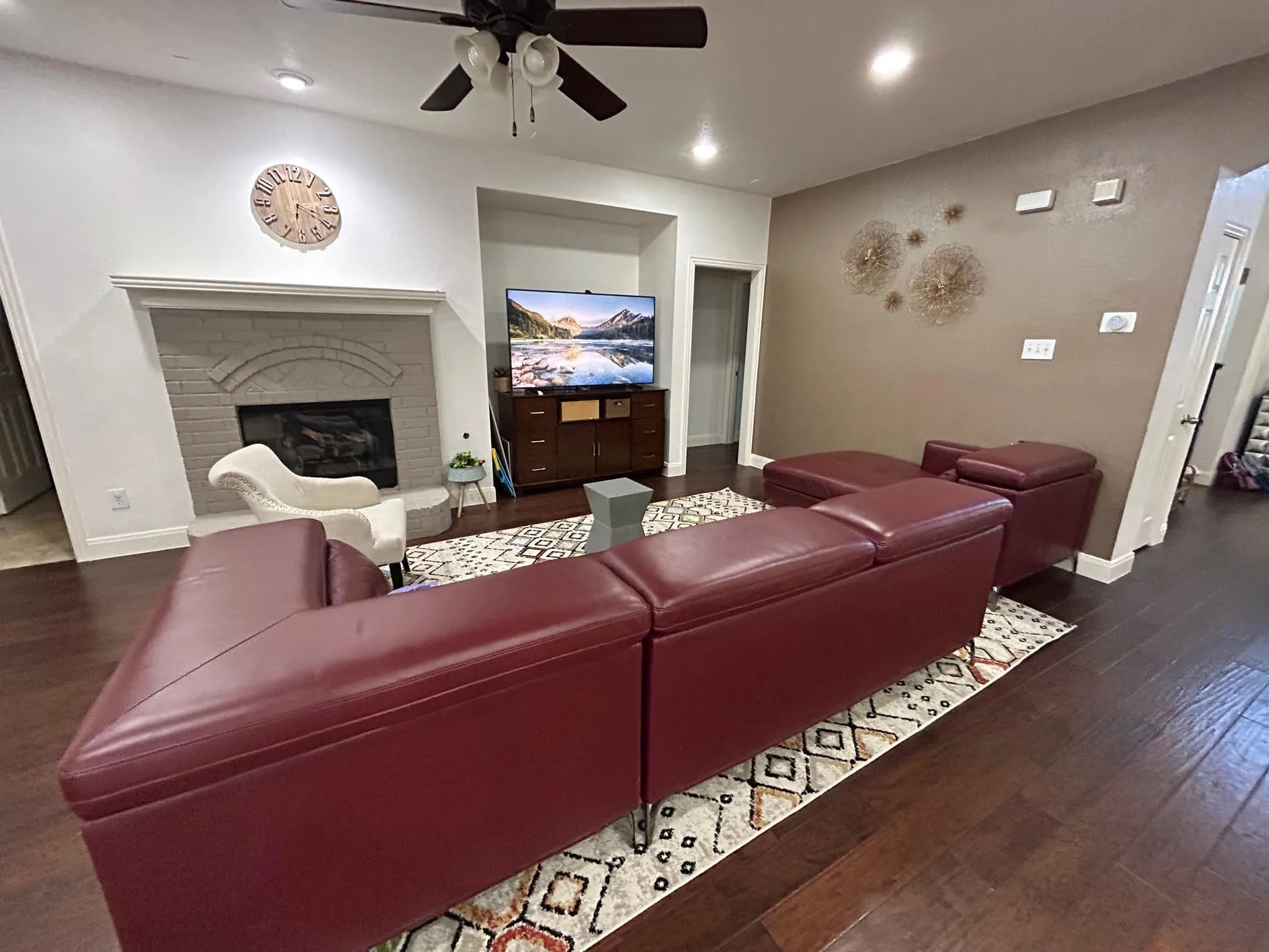 Single Family Residence For Rent in Collin County , 6039 Stanton Place, Frisco, Texas 75033, 4 Bedroom, 4 Bathroom, 2 Garage spaces, 3,267 Sqft, built in 2005, mls#21321783, Real Estate Agent in Frisco, Homes For Rent in Collin county, Homes For Rent in Frisco, Realtor in Frisco Texas, Real Estate Brokerage Independent Realty Texas, Luminita Cordes Realtor