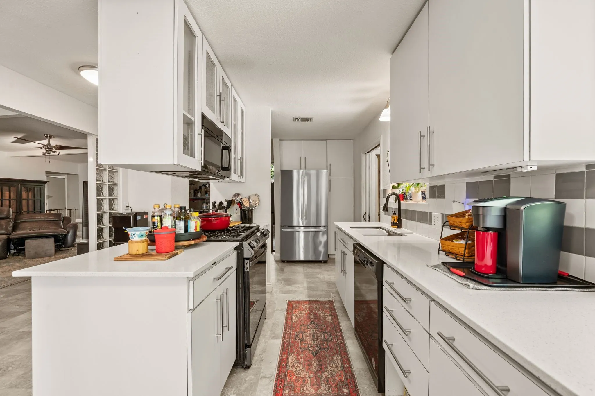 Single Family Residence For Sale in Tarrant County , 4104 Linkwood Drive, Euless, Texas 76040, 4 Bedroom, 3 Bathroom, 2 Garage spaces, 2,680 Sqft, built in 1963, mls#21327949, Real Estate Agent in Euless, Homes For Sale in Tarrant county, Homes For Sale in Euless, Realtor in Euless Texas, Real Estate Brokerage Independent Realty Texas, Luminita Cordes Realtor