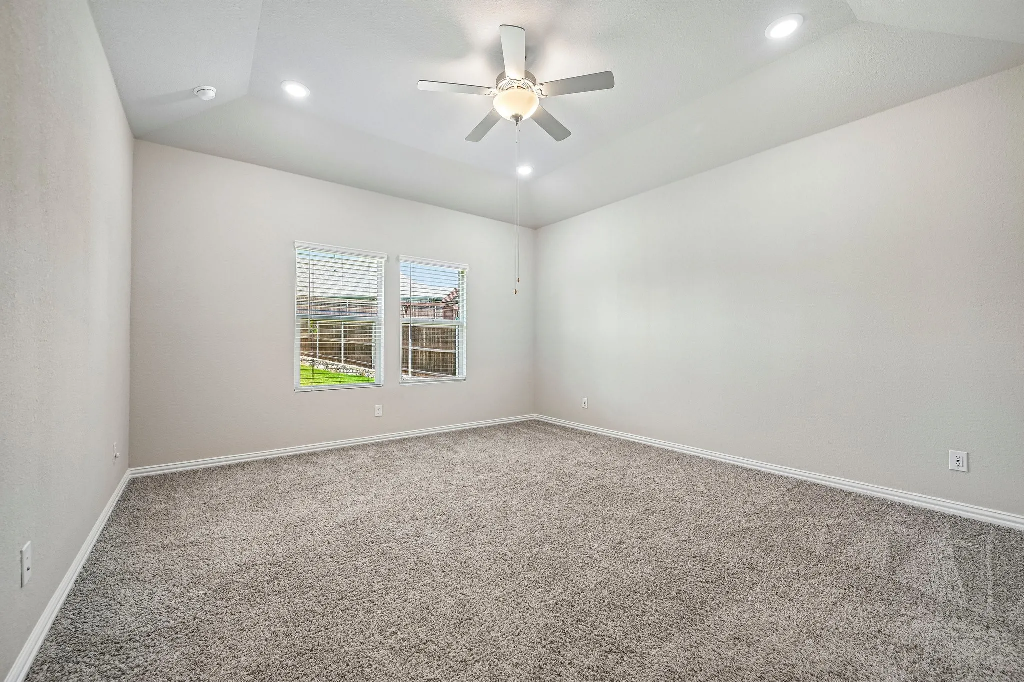Single Family Residence For Sale in Collin County , 209 Rocky Road, Melissa, Texas 75454, 5 Bedroom, 3 Bathroom, 2 Garage spaces, 3,015 Sqft, built in 2023, mls#21319509, Real Estate Agent in Melissa, Homes For Sale in Collin county, Homes For Sale in Melissa, Realtor in Melissa Texas, Real Estate Brokerage Independent Realty Texas, Luminita Cordes Realtor