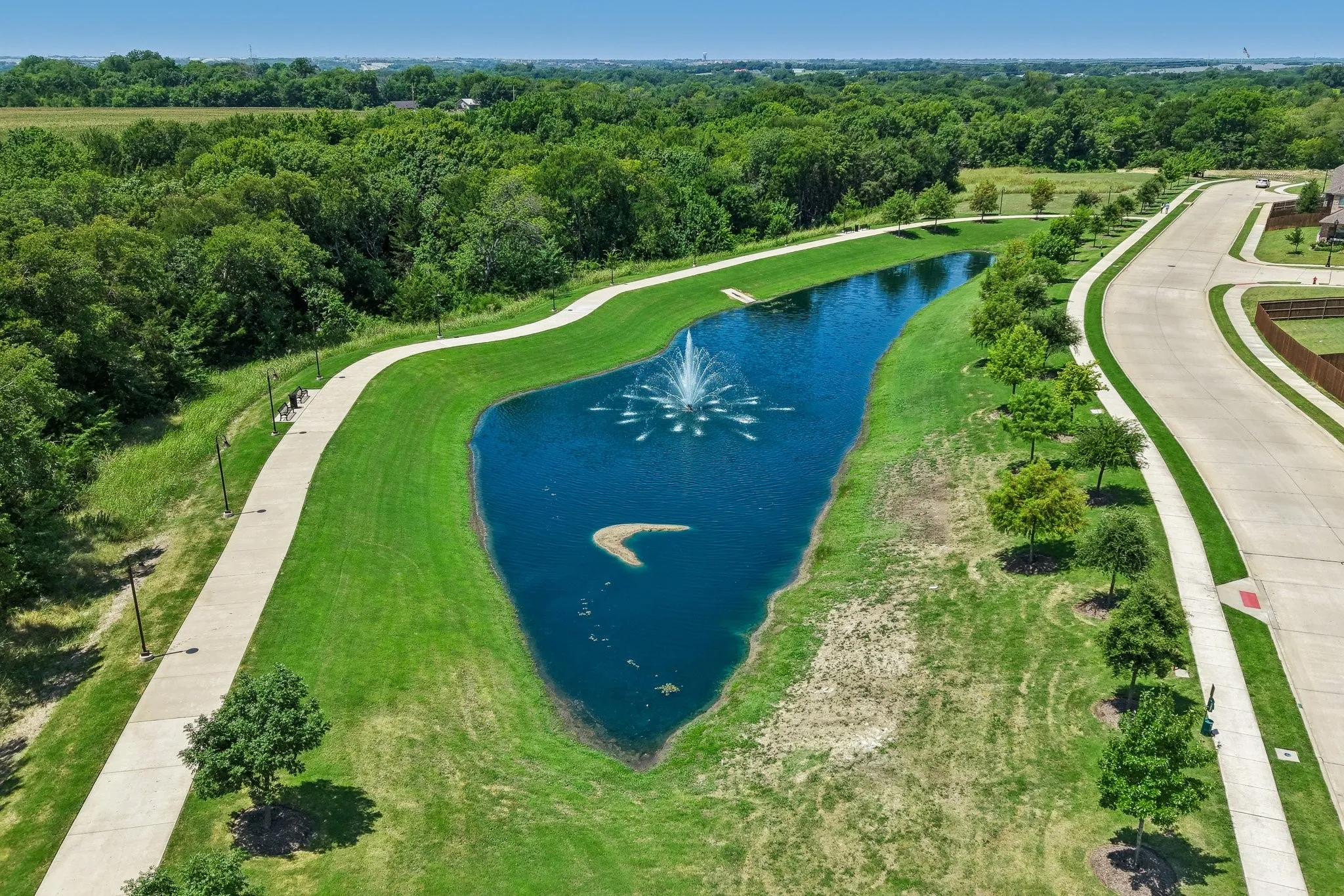 Single Family Residence For Sale in Collin County , 209 Rocky Road, Melissa, Texas 75454, 5 Bedroom, 3 Bathroom, 2 Garage spaces, 3,015 Sqft, built in 2023, mls#21319509, Real Estate Agent in Melissa, Homes For Sale in Collin county, Homes For Sale in Melissa, Realtor in Melissa Texas, Real Estate Brokerage Independent Realty Texas, Luminita Cordes Realtor