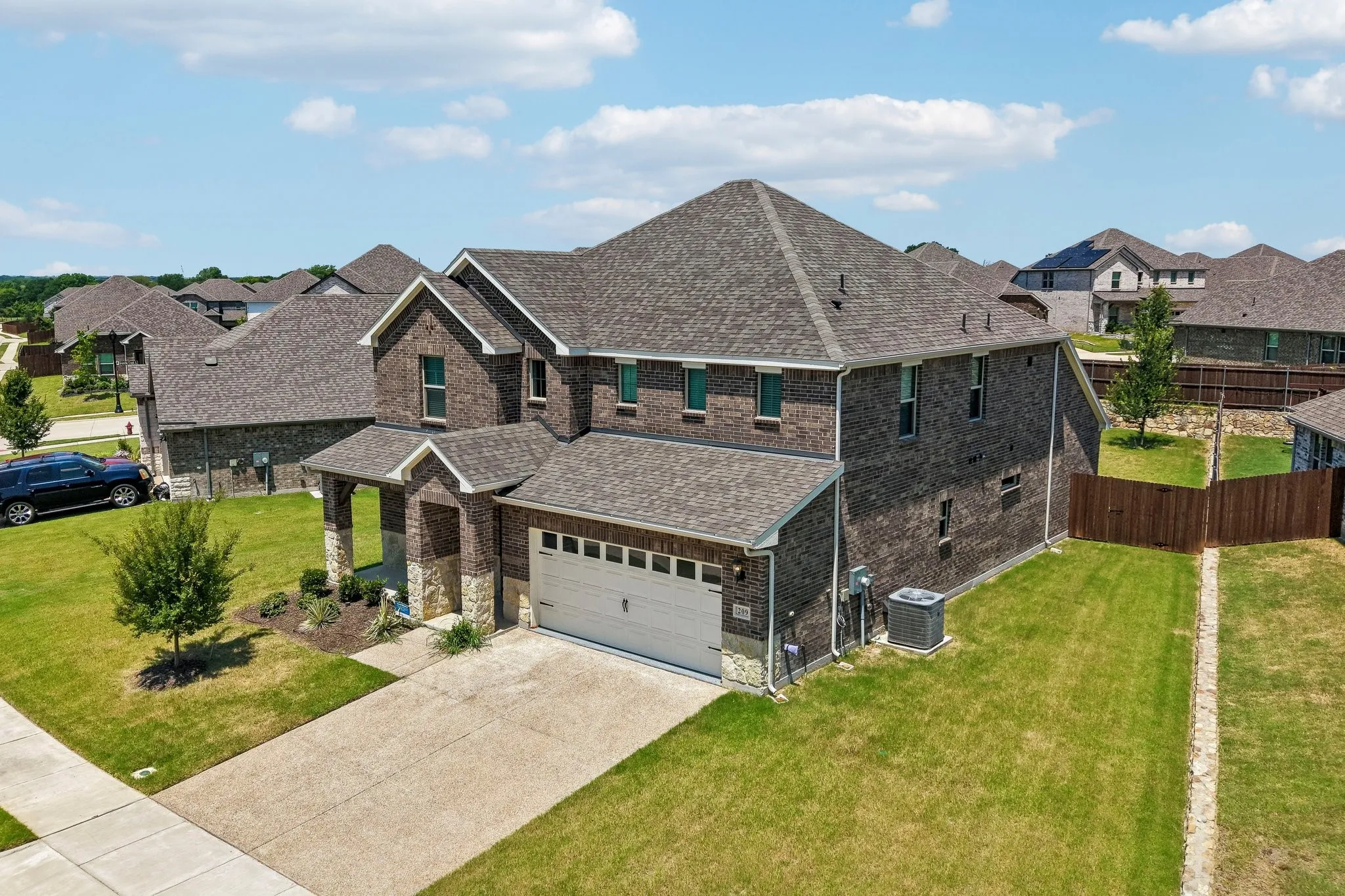 Single Family Residence For Sale in Collin County , 209 Rocky Road, Melissa, Texas 75454, 5 Bedroom, 3 Bathroom, 2 Garage spaces, 3,015 Sqft, built in 2023, mls#21319509, Real Estate Agent in Melissa, Homes For Sale in Collin county, Homes For Sale in Melissa, Realtor in Melissa Texas, Real Estate Brokerage Independent Realty Texas, Luminita Cordes Realtor
