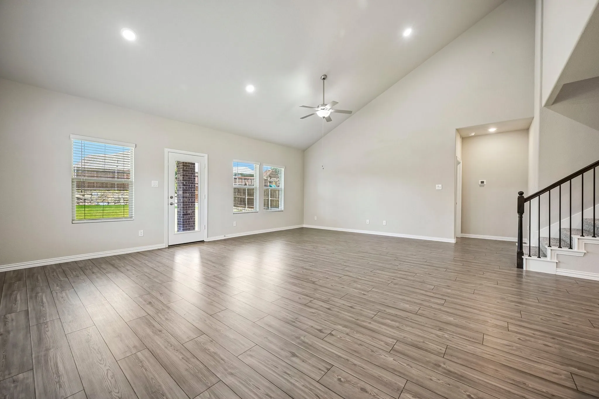 Single Family Residence For Sale in Collin County , 209 Rocky Road, Melissa, Texas 75454, 5 Bedroom, 3 Bathroom, 2 Garage spaces, 3,015 Sqft, built in 2023, mls#21319509, Real Estate Agent in Melissa, Homes For Sale in Collin county, Homes For Sale in Melissa, Realtor in Melissa Texas, Real Estate Brokerage Independent Realty Texas, Luminita Cordes Realtor