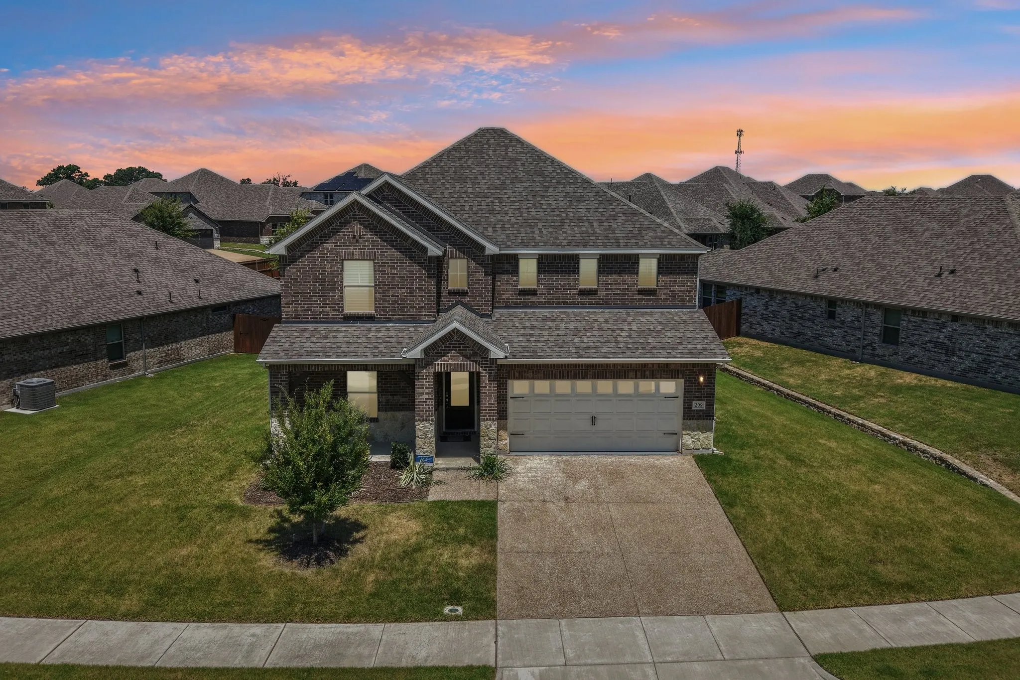Single Family Residence For Sale in Collin County , 209 Rocky Road, Melissa, Texas 75454, 5 Bedroom, 3 Bathroom, 2 Garage spaces, 3,015 Sqft, built in 2023, mls#21319509, Real Estate Agent in Melissa, Homes For Sale in Collin county, Homes For Sale in Melissa, Realtor in Melissa Texas, Real Estate Brokerage Independent Realty Texas, Luminita Cordes Realtor