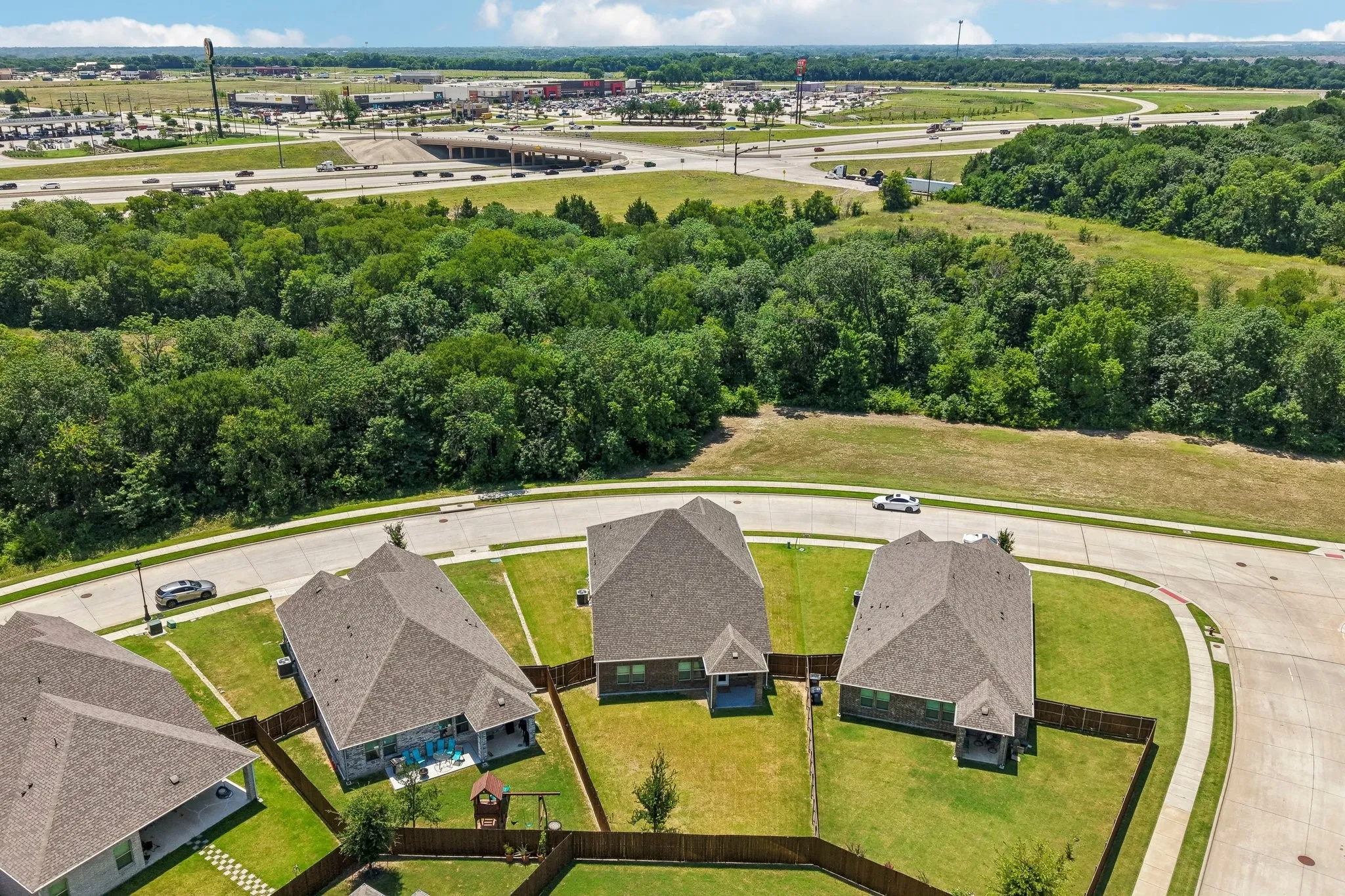 Single Family Residence For Sale in Collin County , 209 Rocky Road, Melissa, Texas 75454, 5 Bedroom, 3 Bathroom, 2 Garage spaces, 3,015 Sqft, built in 2023, mls#21319509, Real Estate Agent in Melissa, Homes For Sale in Collin county, Homes For Sale in Melissa, Realtor in Melissa Texas, Real Estate Brokerage Independent Realty Texas, Luminita Cordes Realtor
