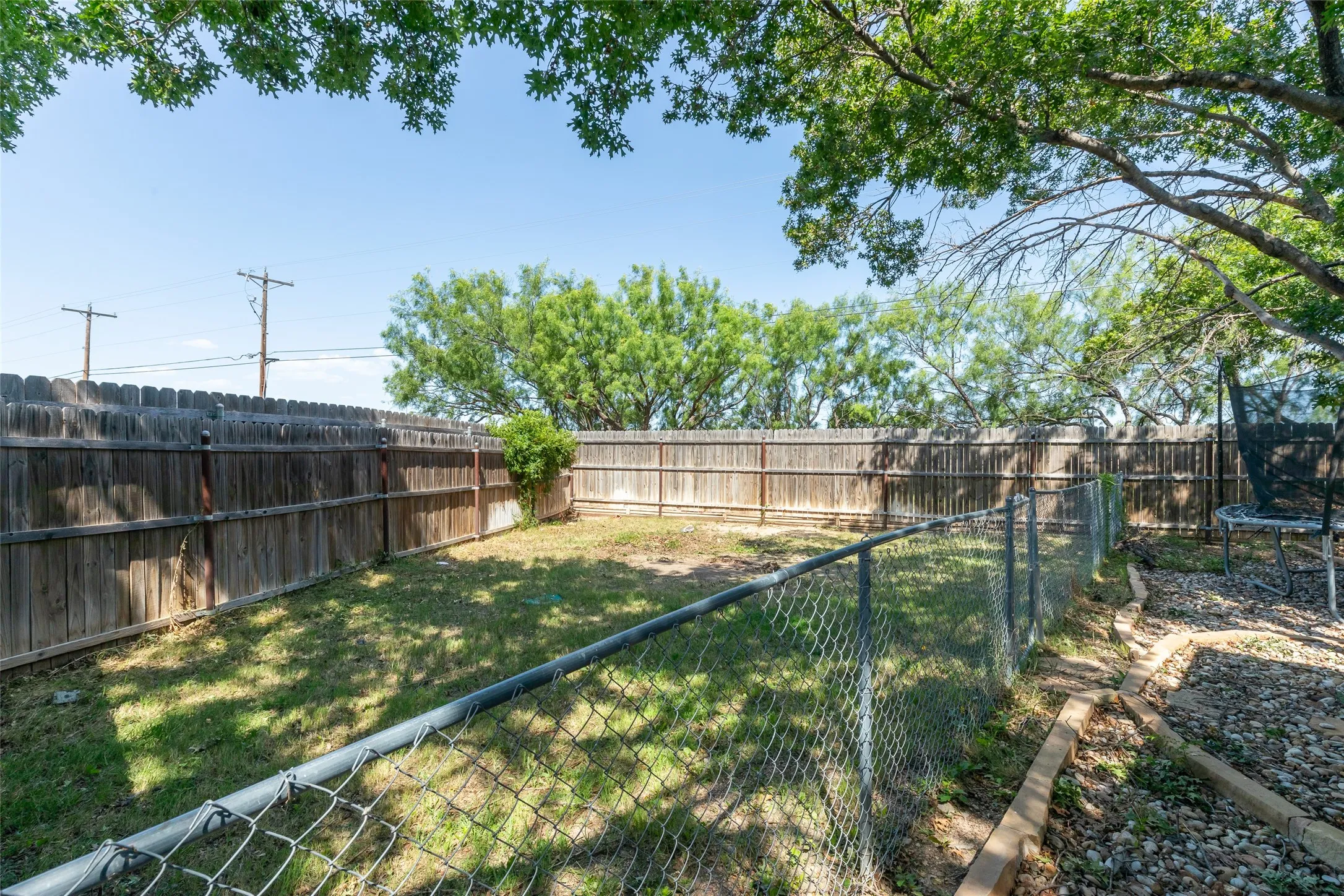 Single Family Residence For Sale in Taylor County , 1418 Kingwood Circle, Abilene, Texas 79602, 4 Bedroom, 3 Bathroom, 2 Garage spaces, 2,540 Sqft, built in 1996, mls#21327488, Real Estate Agent in Abilene, Homes For Sale in Taylor county, Homes For Sale in Abilene, Realtor in Abilene Texas, Real Estate Brokerage Independent Realty Texas, Luminita Cordes Realtor