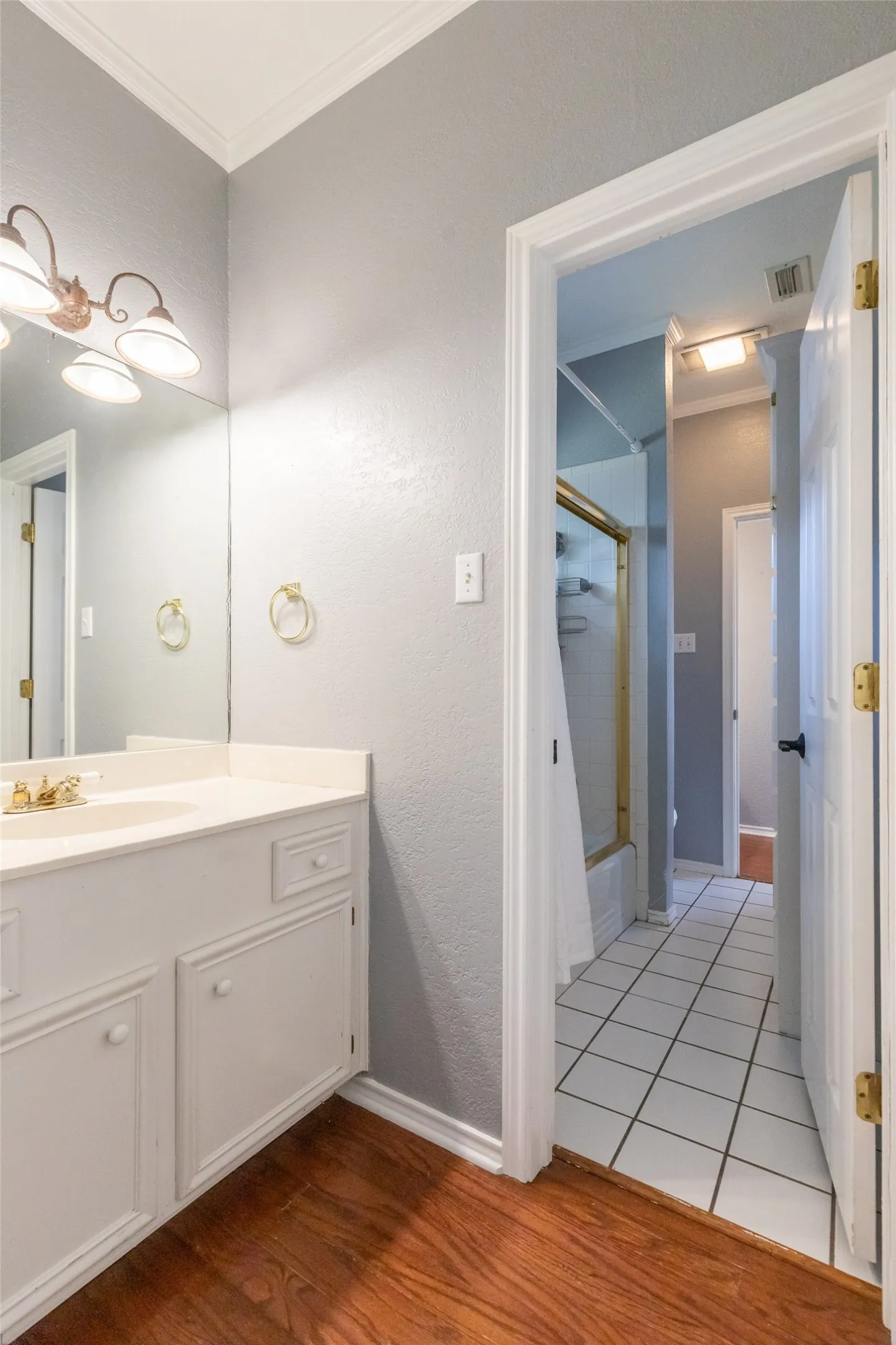 Single Family Residence For Sale in Taylor County , 1418 Kingwood Circle, Abilene, Texas 79602, 4 Bedroom, 3 Bathroom, 2 Garage spaces, 2,540 Sqft, built in 1996, mls#21327488, Real Estate Agent in Abilene, Homes For Sale in Taylor county, Homes For Sale in Abilene, Realtor in Abilene Texas, Real Estate Brokerage Independent Realty Texas, Luminita Cordes Realtor