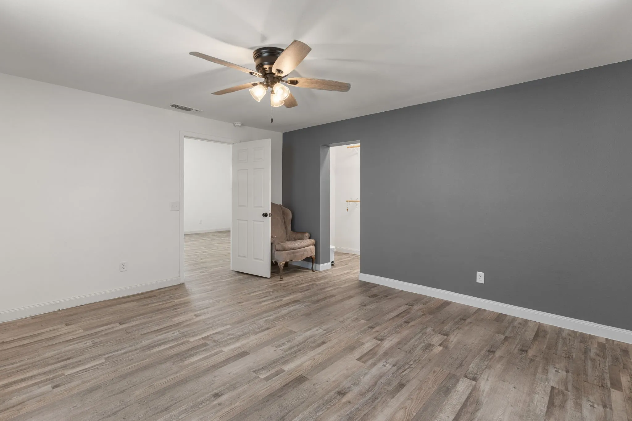 Single Family Residence For Rent in Archer County , 5312 Crown Lane, Wichita Falls, Texas 76310, 2 Bedroom, 1 Bathroom, Garage spaces, 1,456 Sqft, built in 1940, mls#21327953, Real Estate Agent in Wichita Falls, Homes For Rent in Archer county, Homes For Rent in Wichita Falls, Realtor in Wichita Falls Texas, Real Estate Brokerage Independent Realty Texas, Luminita Cordes Realtor