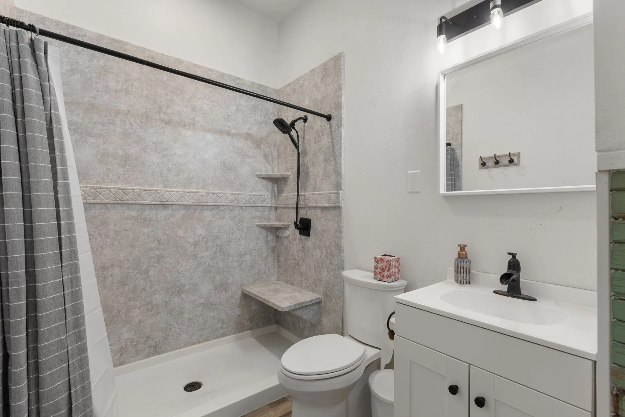 Single Family Residence For Rent in Archer County , 5312 Crown Lane, Wichita Falls, Texas 76310, 2 Bedroom, 1 Bathroom, Garage spaces, 1,456 Sqft, built in 1940, mls#21327953, Real Estate Agent in Wichita Falls, Homes For Rent in Archer county, Homes For Rent in Wichita Falls, Realtor in Wichita Falls Texas, Real Estate Brokerage Independent Realty Texas, Luminita Cordes Realtor