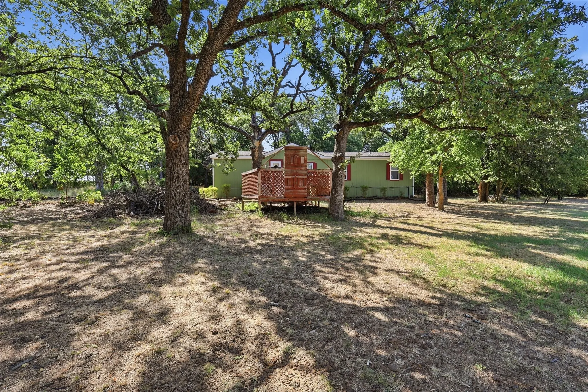 Mobile Home For Sale in Denton County , 6901 Hawk Road, Flower Mound, Texas 75022, 3 Bedroom, 2 Bathroom, Garage spaces, 1,512 Sqft, built in 2005, mls#21321062, Real Estate Agent in Flower Mound, Homes For Sale in Denton county, Homes For Sale in Flower Mound, Realtor in Flower Mound Texas, Real Estate Brokerage Independent Realty Texas, Luminita Cordes Realtor