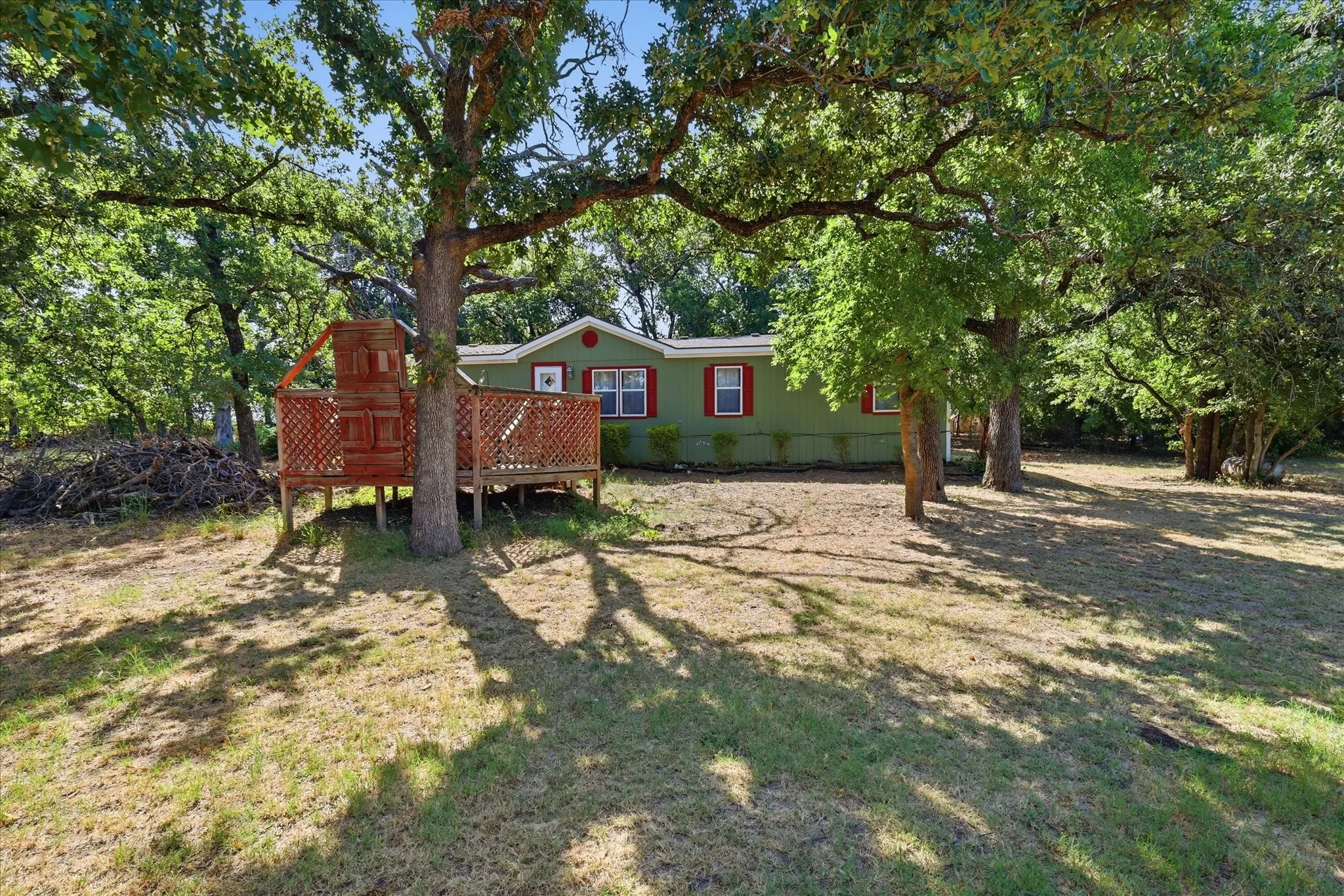 Mobile Home For Sale in Denton County , 6901 Hawk Road, Flower Mound, Texas 75022, 3 Bedroom, 2 Bathroom, Garage spaces, 1,512 Sqft, built in 2005, mls#21321062, Real Estate Agent in Flower Mound, Homes For Sale in Denton county, Homes For Sale in Flower Mound, Realtor in Flower Mound Texas, Real Estate Brokerage Independent Realty Texas, Luminita Cordes Realtor