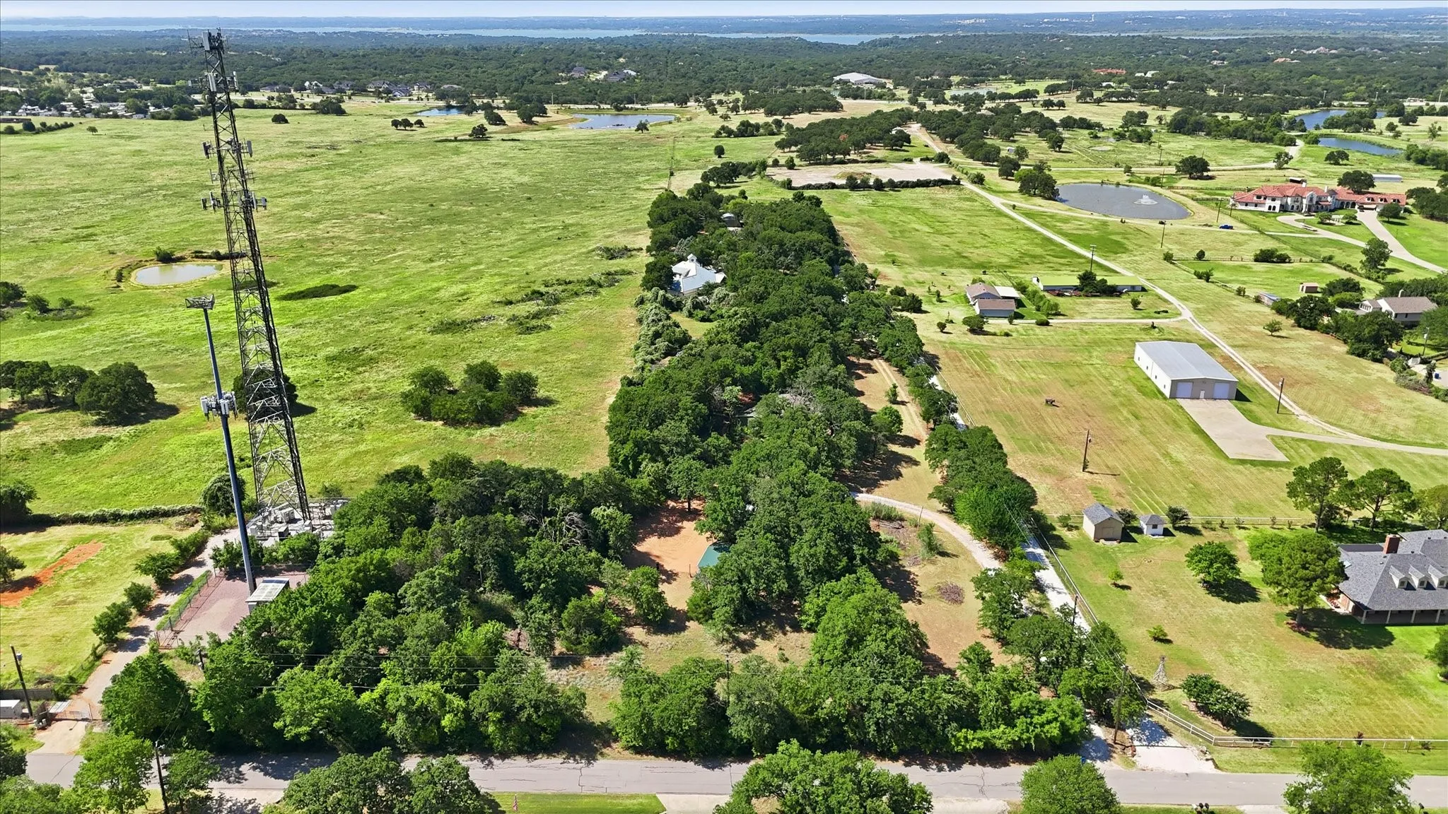 Mobile Home For Sale in Denton County , 6901 Hawk Road, Flower Mound, Texas 75022, 3 Bedroom, 2 Bathroom, Garage spaces, 1,512 Sqft, built in 2005, mls#21321062, Real Estate Agent in Flower Mound, Homes For Sale in Denton county, Homes For Sale in Flower Mound, Realtor in Flower Mound Texas, Real Estate Brokerage Independent Realty Texas, Luminita Cordes Realtor