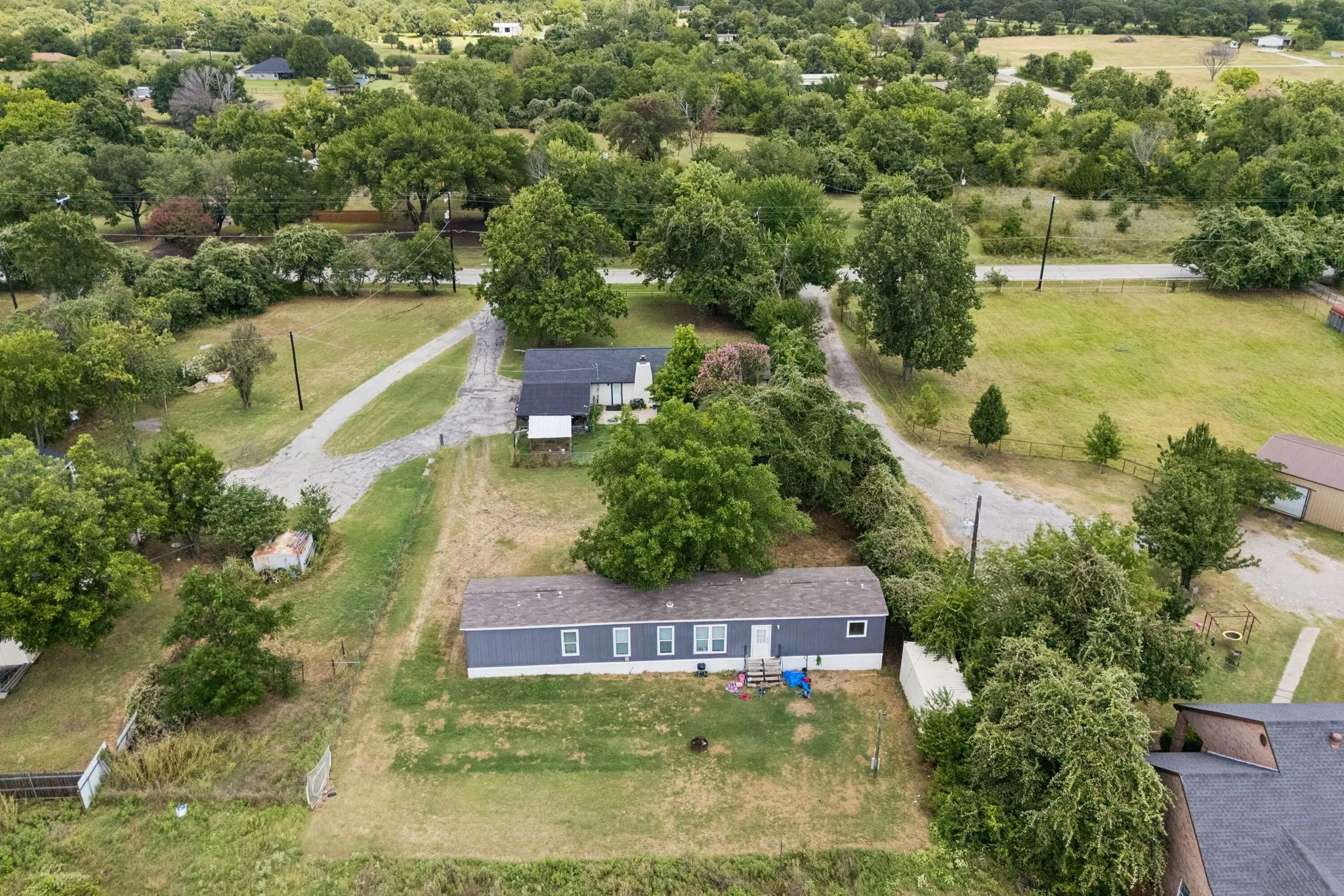 For Sale in Tarrant County , 7971 Peden Road, Azle, Texas 76020, 6 Bedroom, 4 Bathroom, Garage spaces, 0 Sqft, built in 1978, mls#21324127, Real Estate Agent in Azle, Homes For Sale in Tarrant county, Homes For Sale in Azle, Realtor in Azle Texas, Real Estate Brokerage Independent Realty Texas, Luminita Cordes Realtor