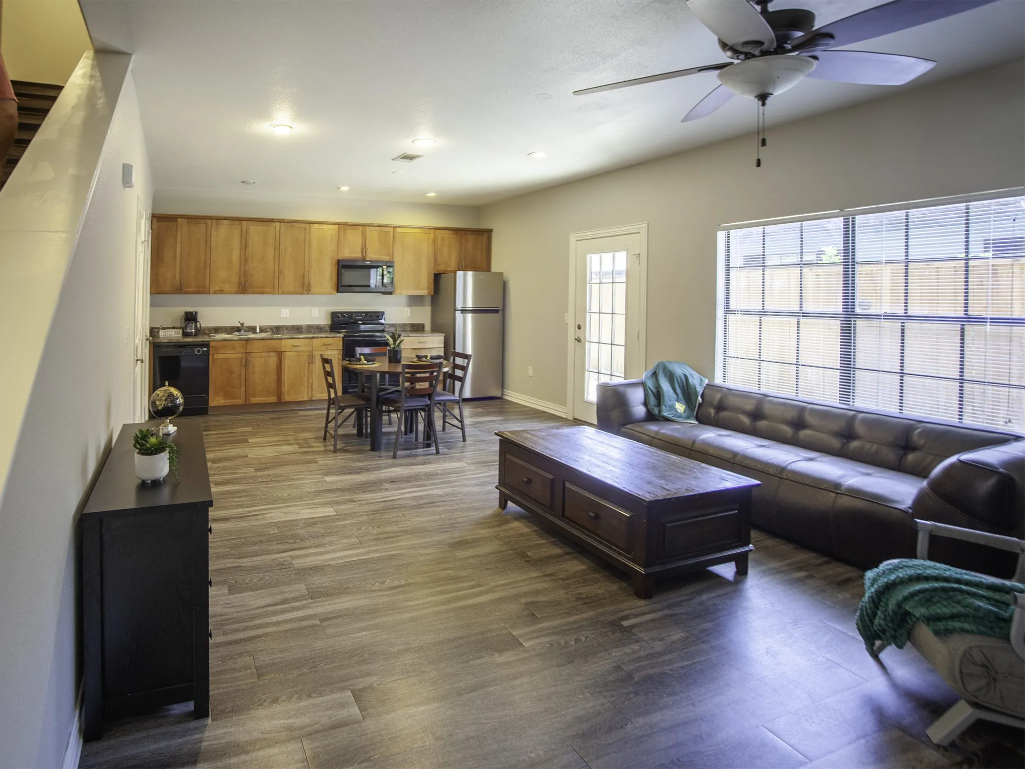 Condominium For Sale in Mc Lennan County , 2410 S 2nd Street 951, Waco, Texas 76706, 4 Bedroom, 5 Bathroom, 2 Garage spaces, 1,491 Sqft, built in 2006, mls#21293989, Real Estate Agent in Waco, Homes For Sale in Mc Lennan county, Homes For Sale in Waco, Realtor in Waco Texas, Real Estate Brokerage Independent Realty Texas, Luminita Cordes Realtor